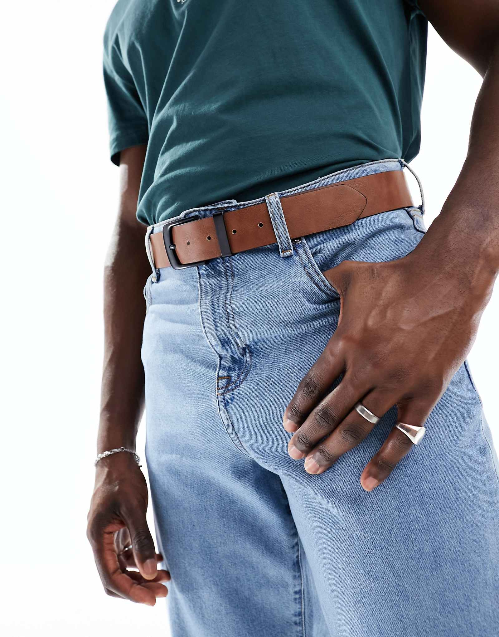 Кожаный ремень BOSS Joris коричневого цвета 11390₽