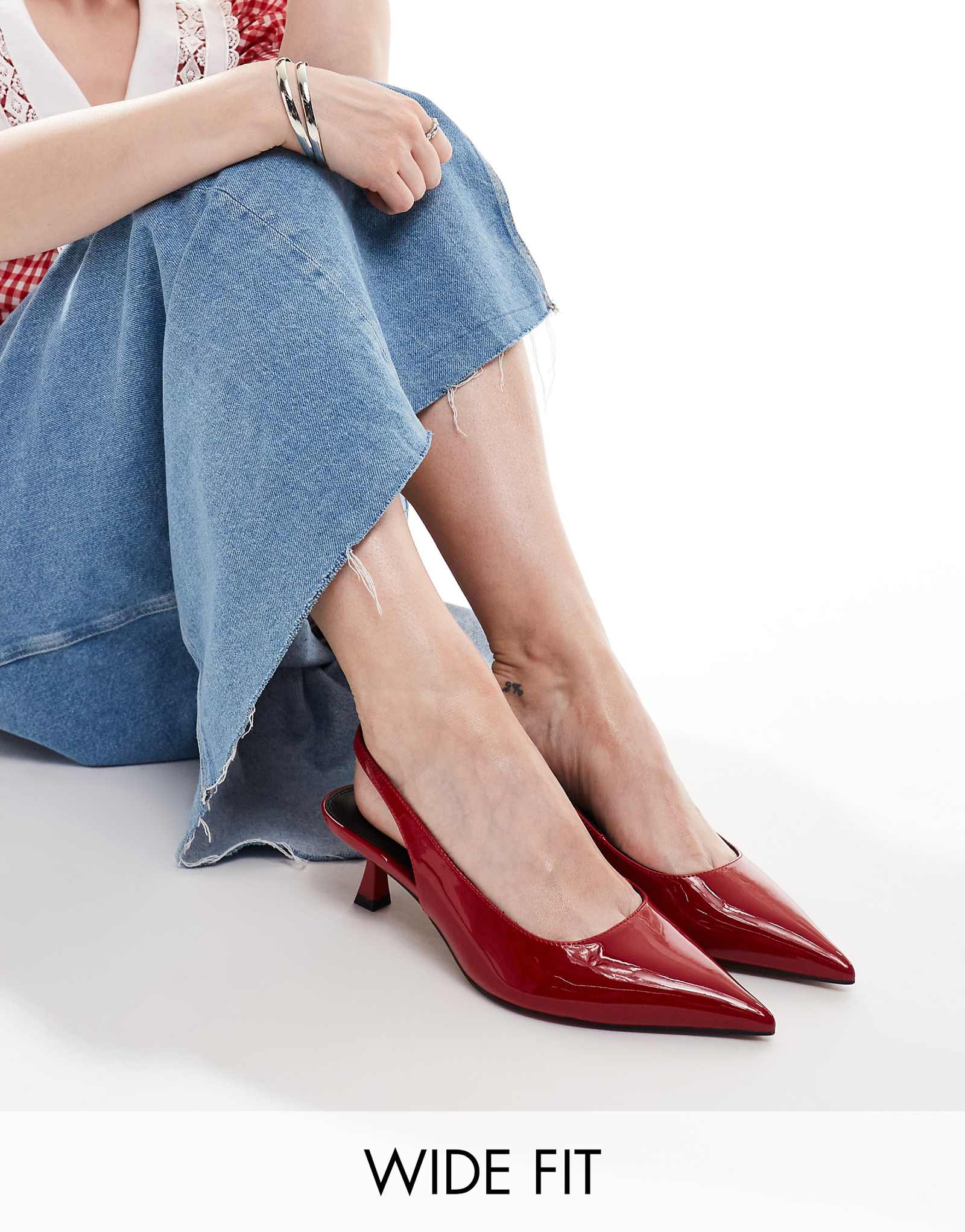 Дизайнерские красные прогулочные туфли на среднем каблуке ASOS DESIGN с широкой посадкой и ремешками на заднике 4990₽