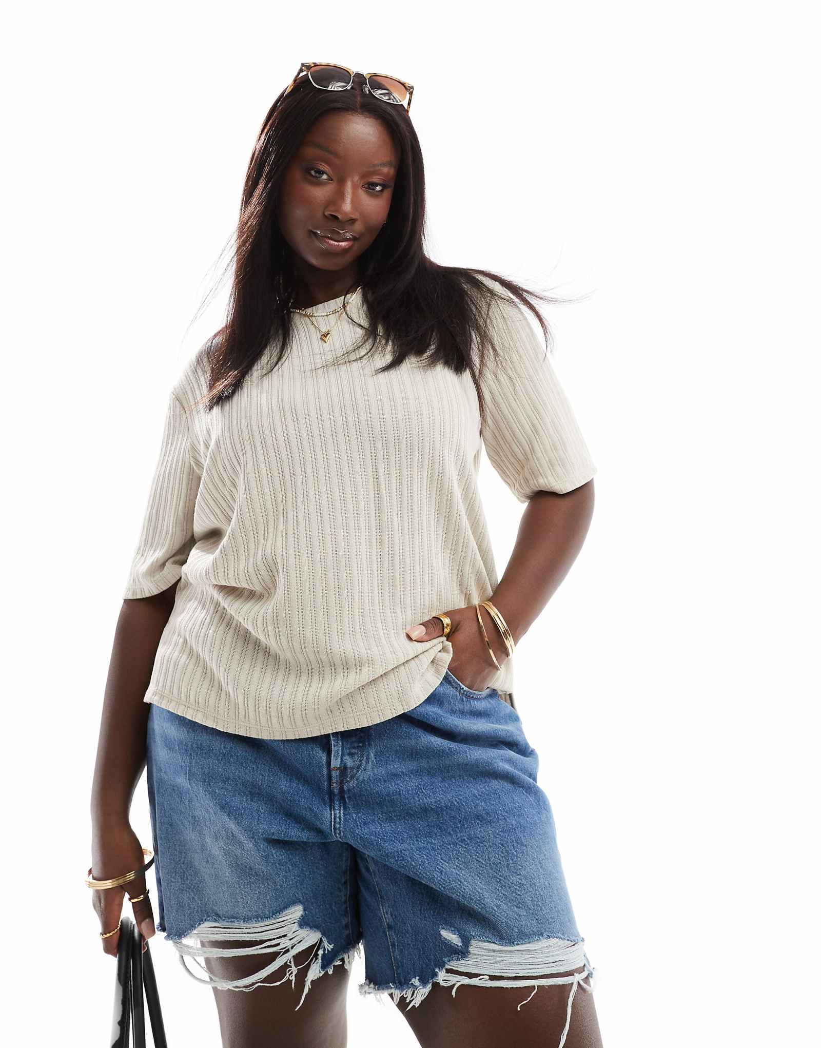 Трикотажная футболка в рубчик кремового цвета Vero Moda Curve - часть комплекта 8190₽