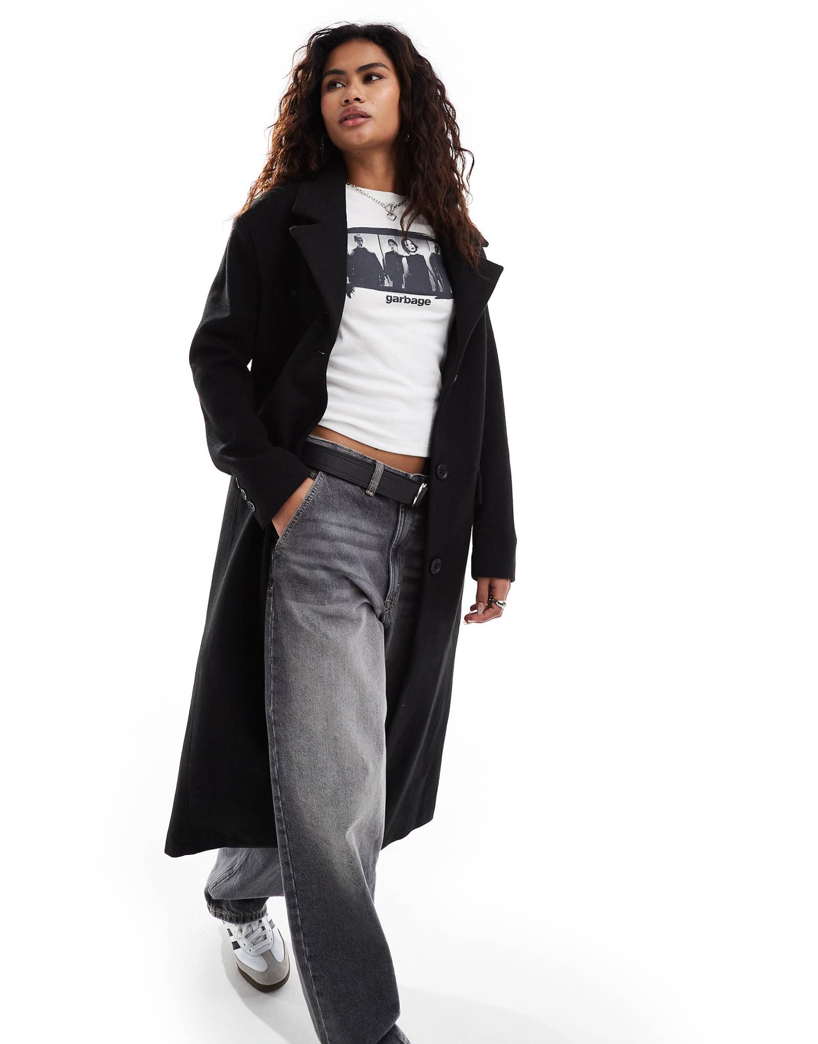 Гламурное пальто оверсайз сшитое на заказ в черную елочку 26790₽