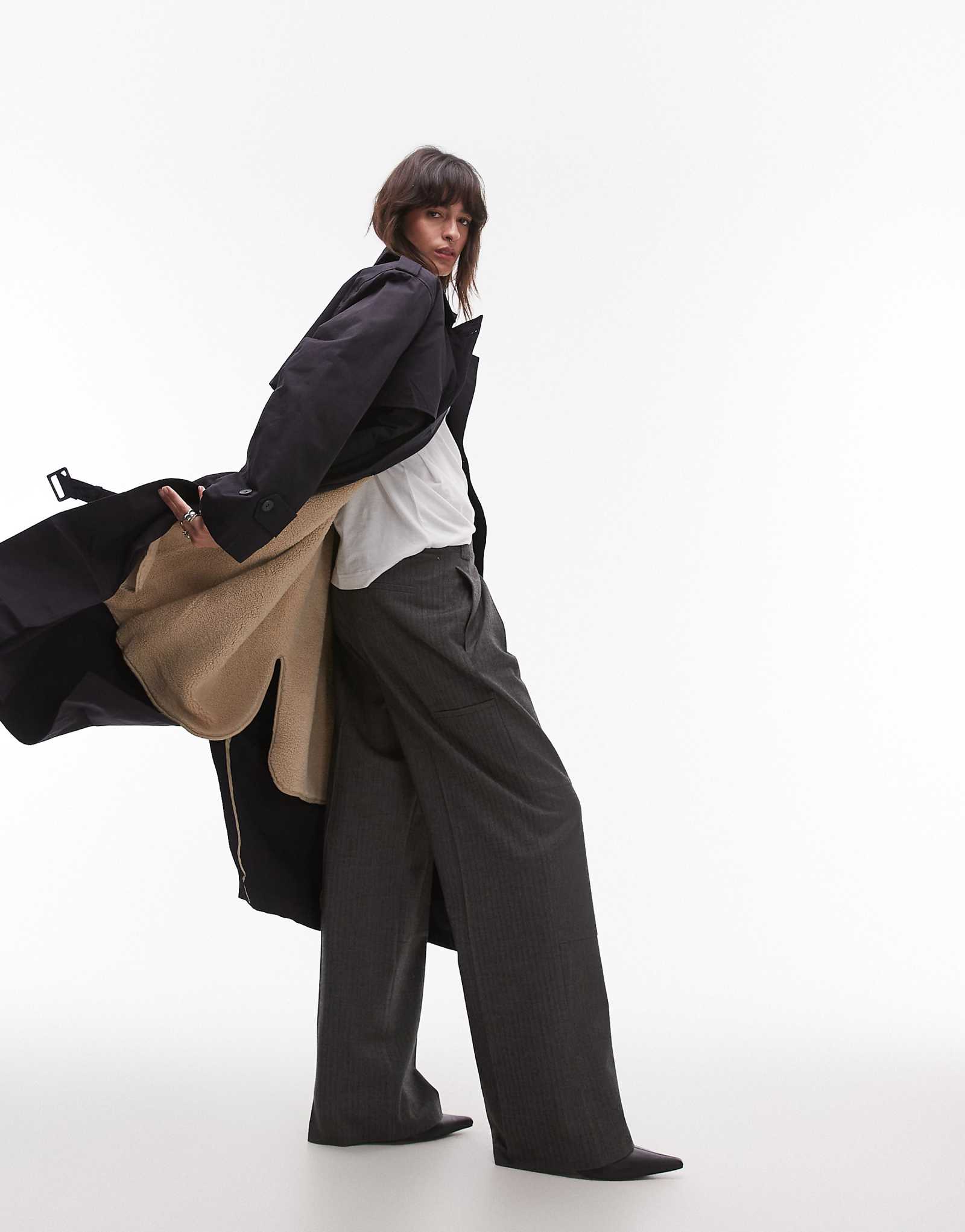 Тренч-пальто Topshop 2в1 borg цвета антрацит 25090₽