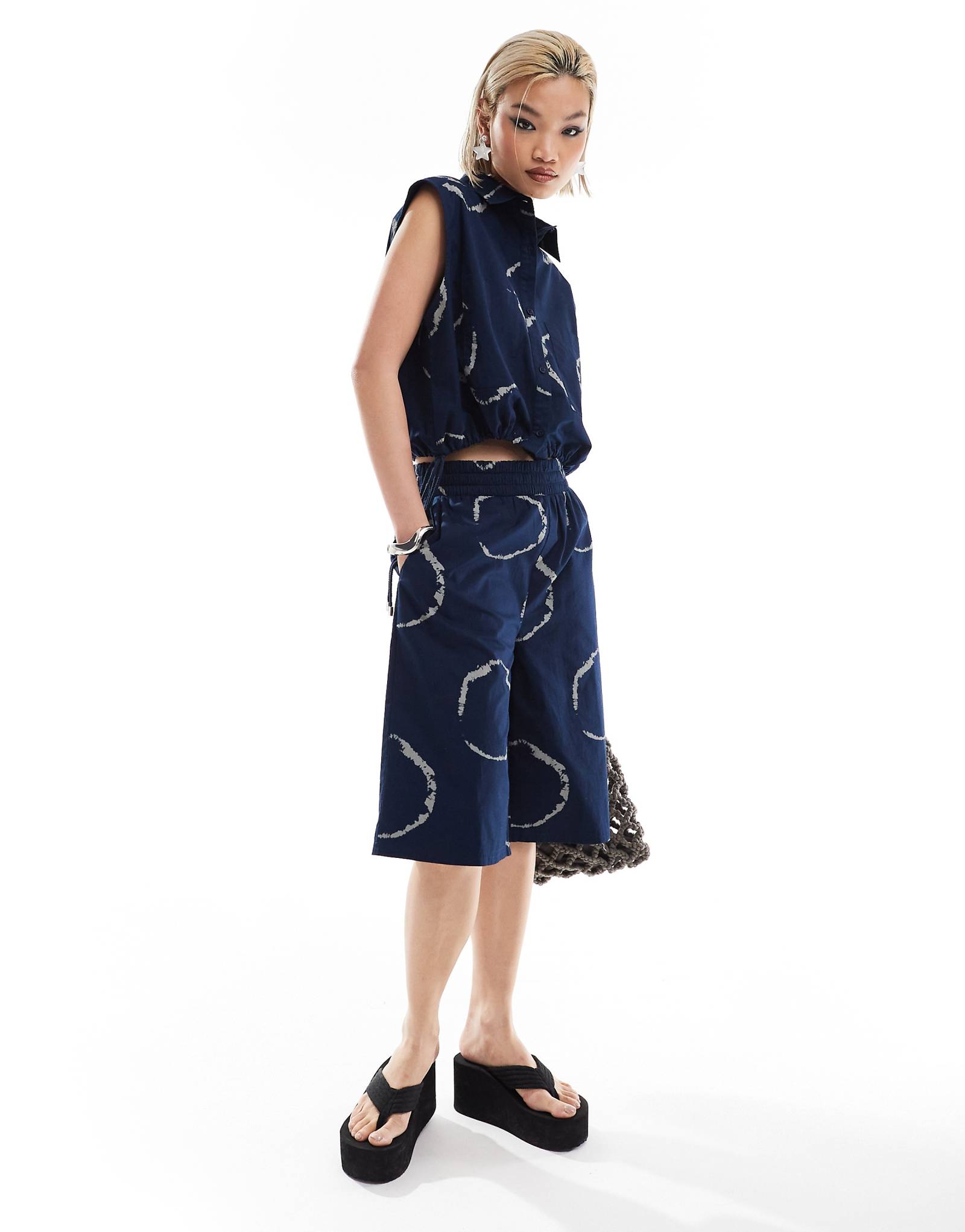 Боксерские шорты COLLUSION с голубым принтом tie dye - часть комплекта 4590₽