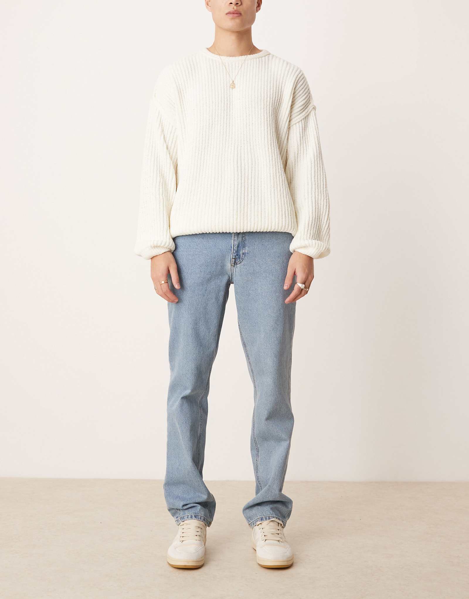 Джинсы ASOS DESIGN Essential с прямыми штанинами темно-синего цвета 6690₽