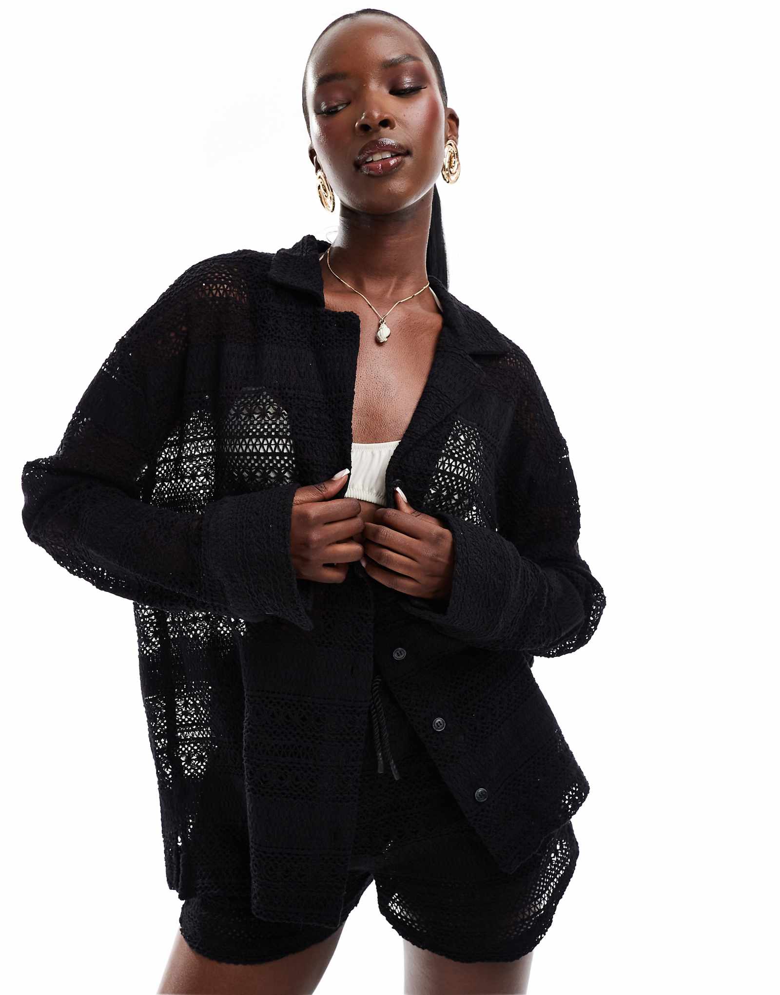 Вязаная крючком фактурная рубашка Couture Club черного цвета - часть комплекта 10090₽