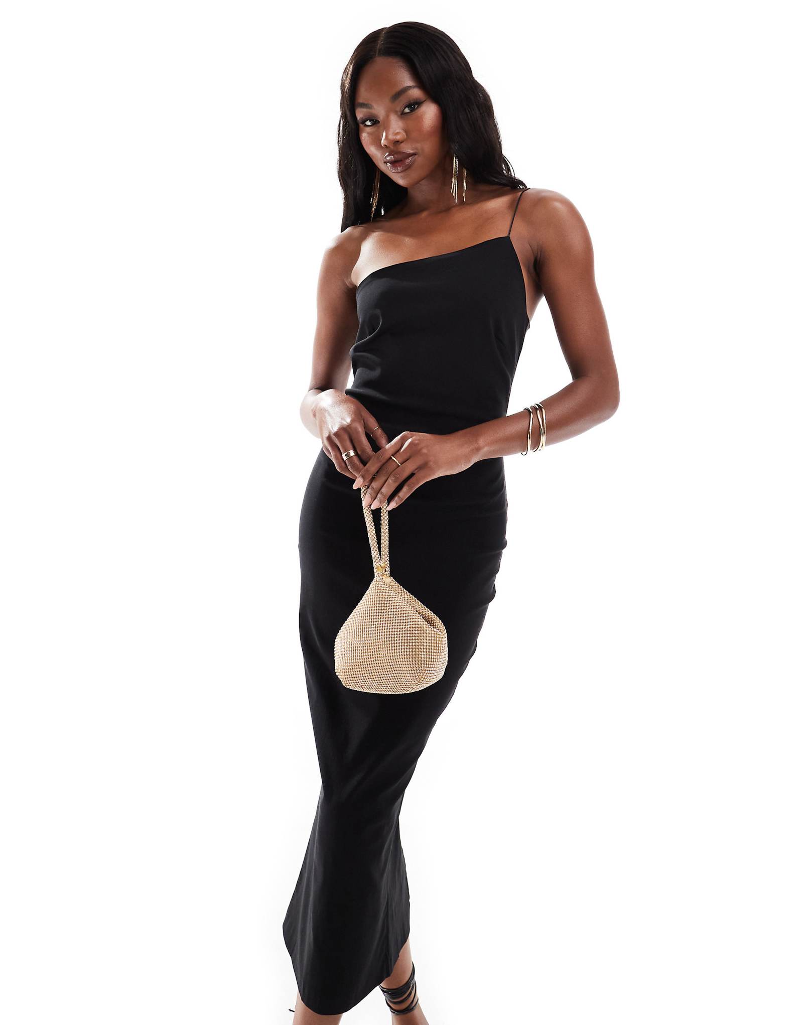 Вечернее облегающее платье мидакси на одно плечо черного цвета 5490₽