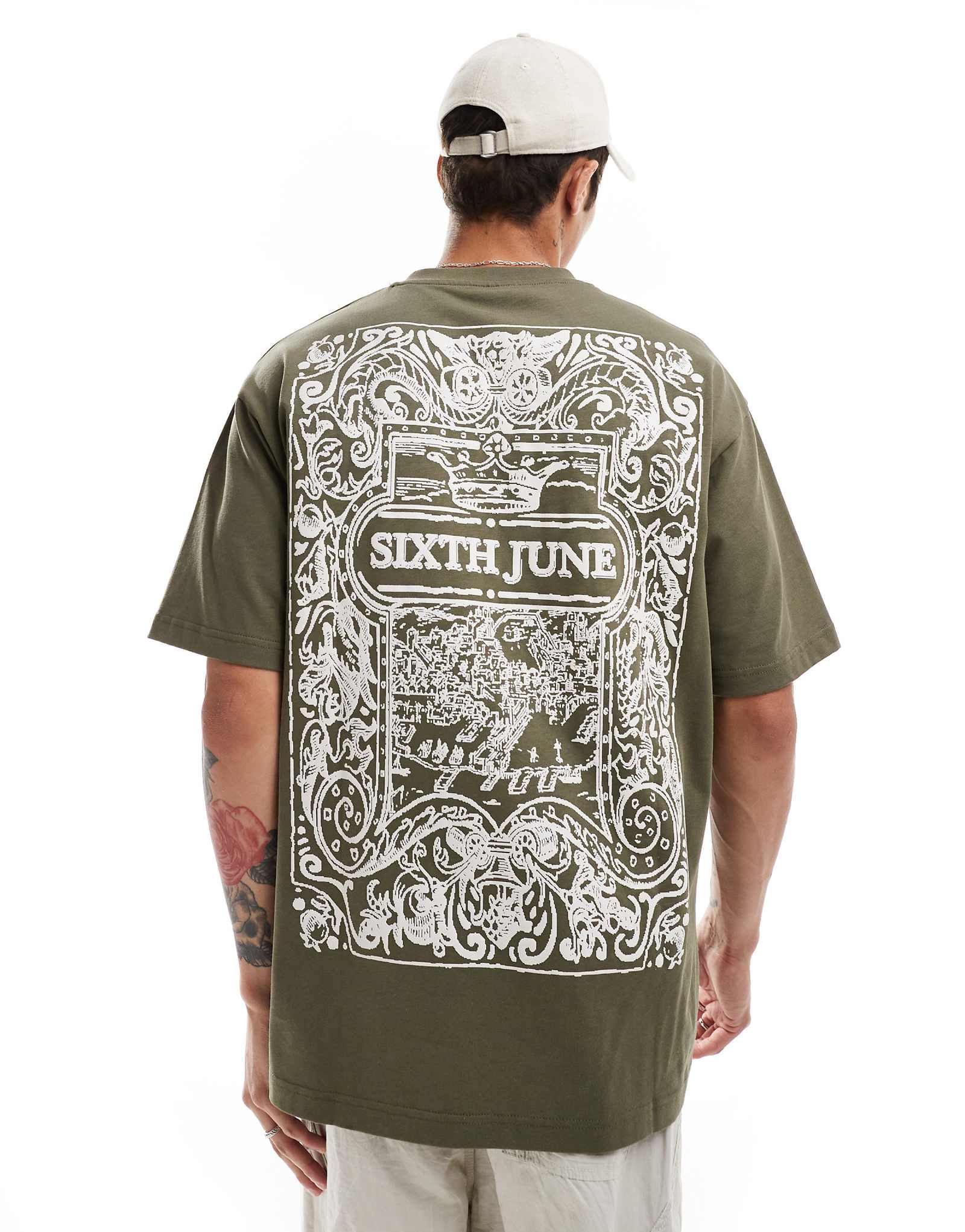 Футболка оверсайз от Sixth June azulejos белоснежного цвета 4290₽