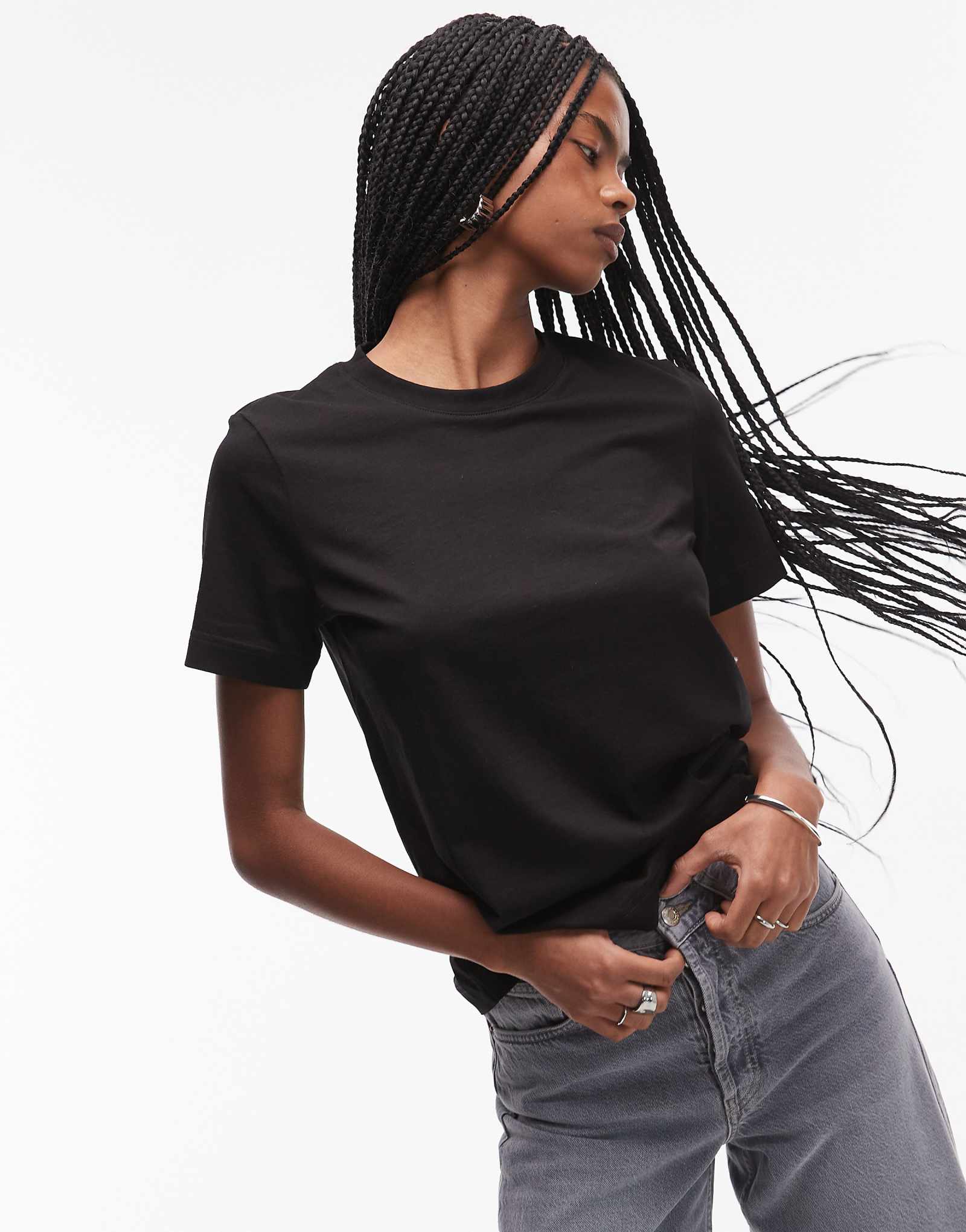 Футболка ARKET черного цвета 5090₽