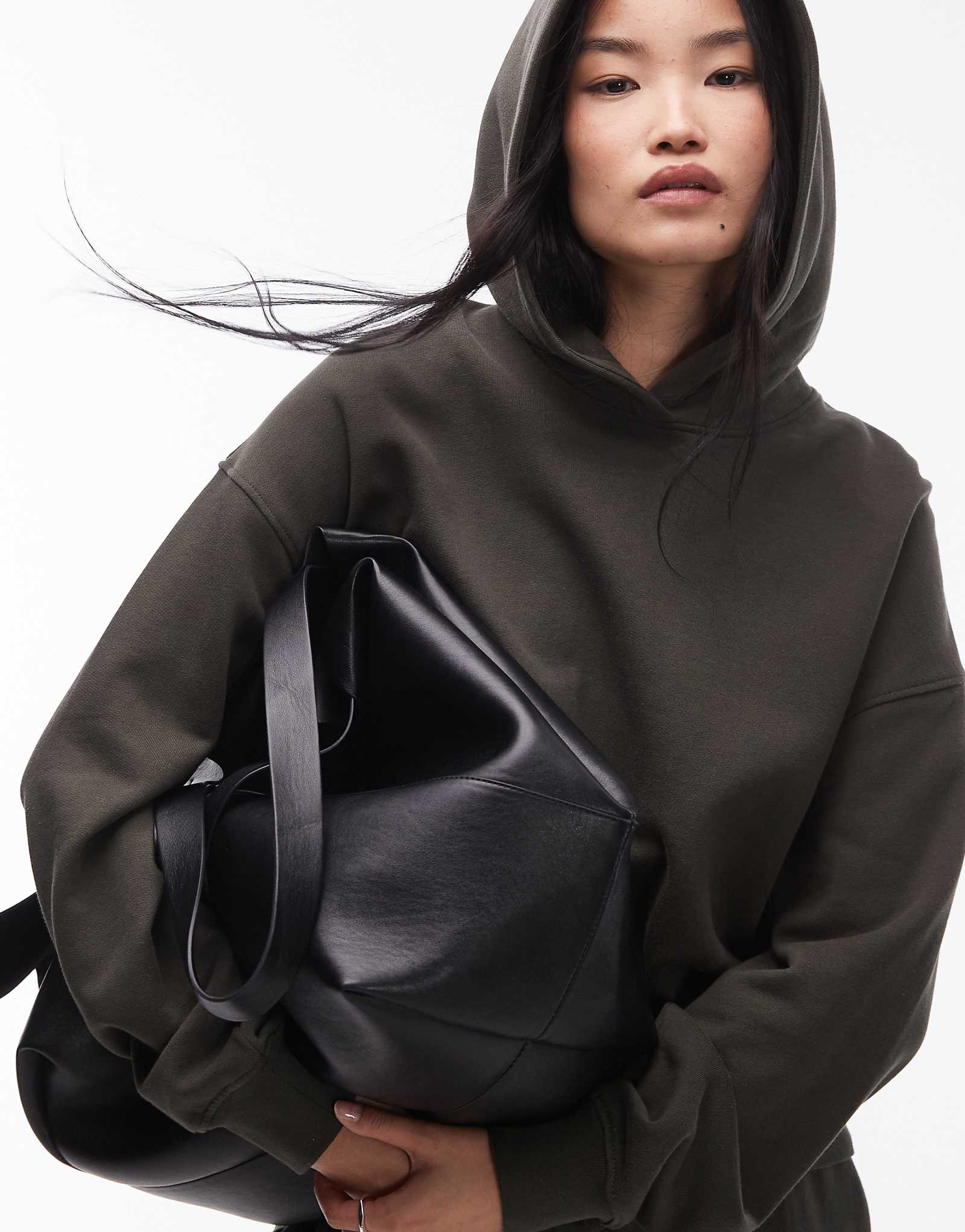 Толстовка из мягкого махрового трикотажа ARKET зеленого цвета хаки 18590₽