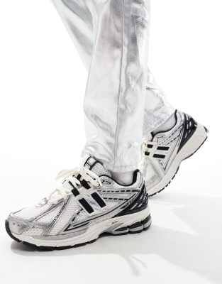 Мужские кроссовки New Balance 1906 с серебристыми и черными деталями