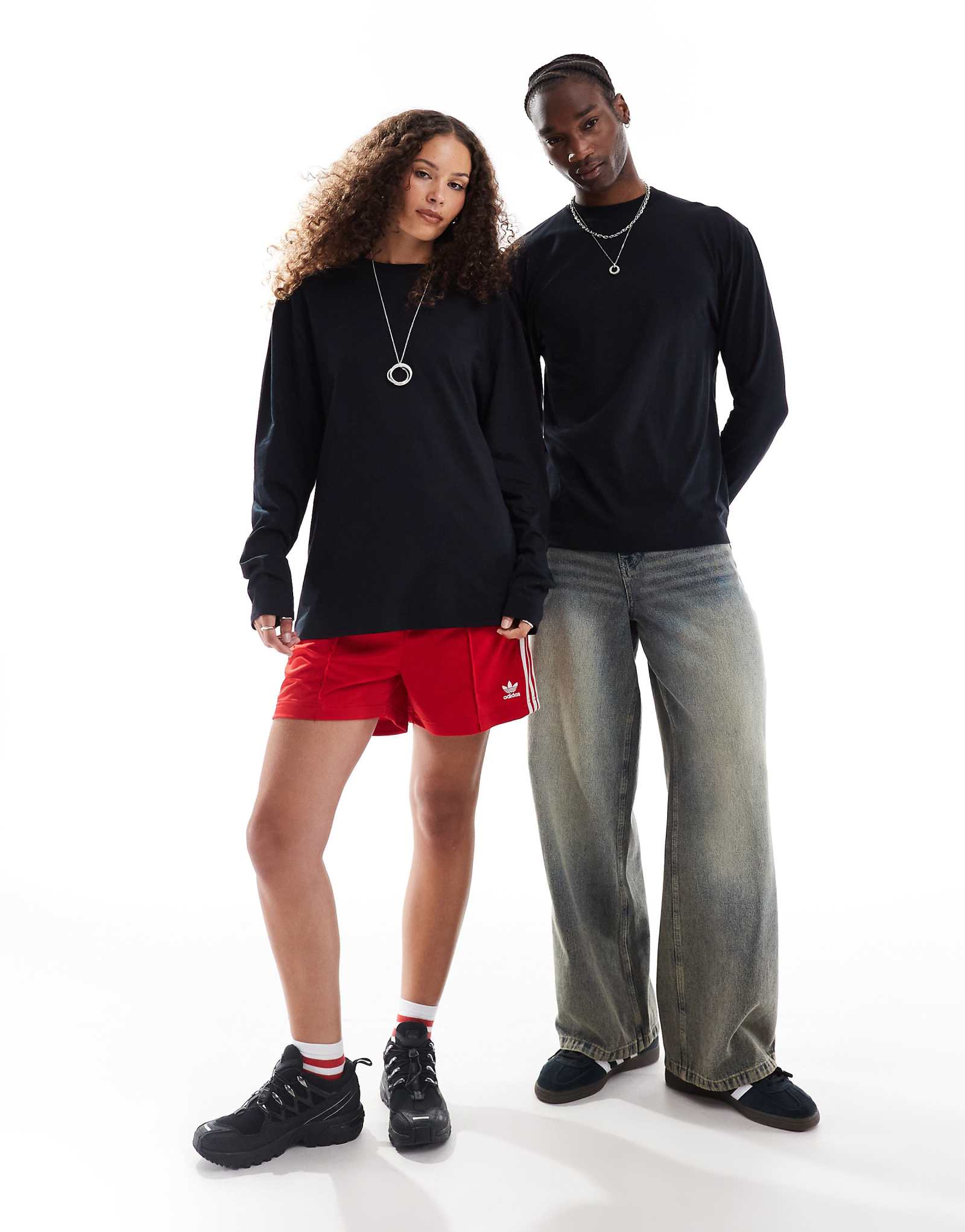 Футболка унисекс COLLUSION с длинным рукавом черного цвета 3490₽