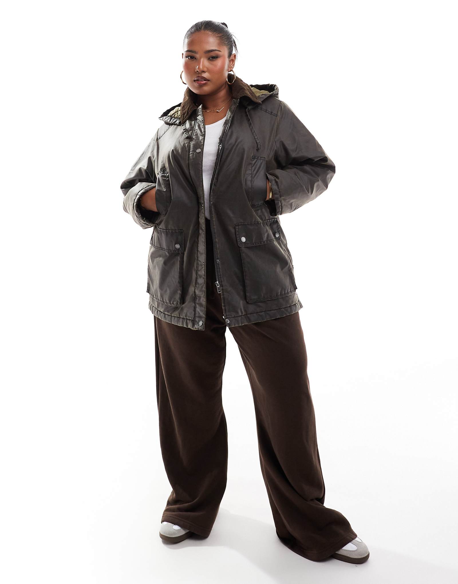 Пальто с капюшоном ONLY Curve темно-коричневого цвета 21790₽