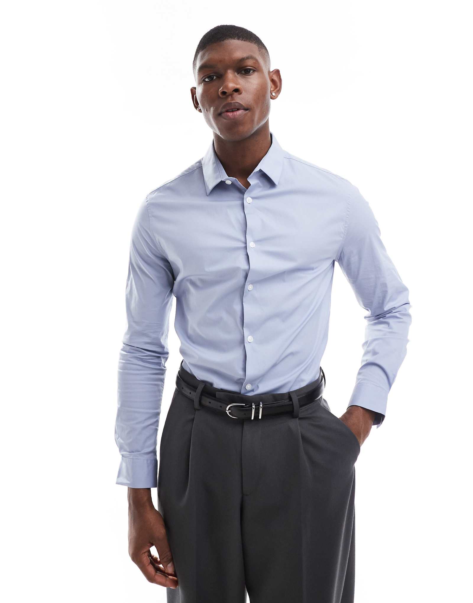 ДИЗАЙНЕРСКАЯ узкая рубашка из поплина ASOS синего цвета 2890₽