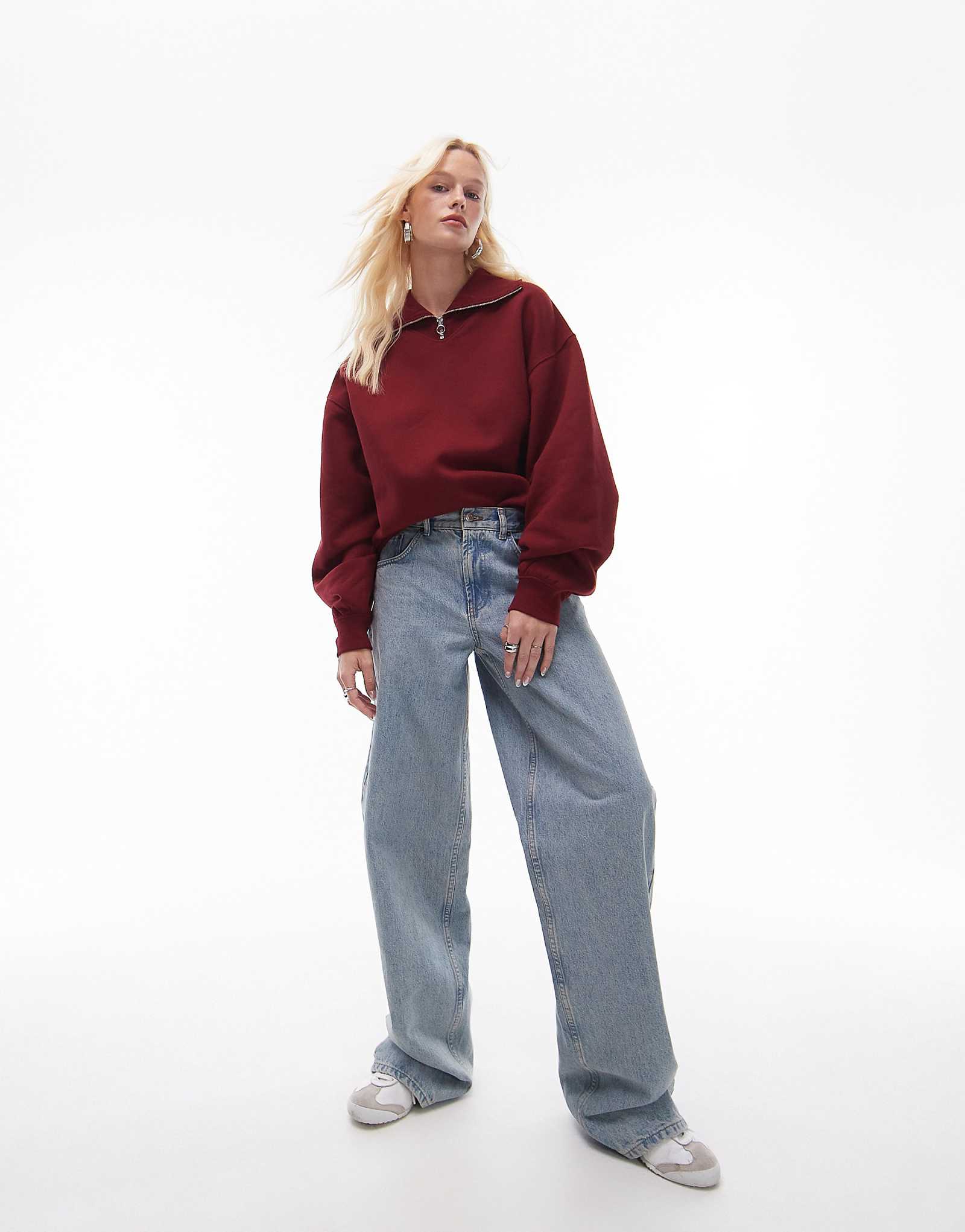 Свитер Topshop oversize с застежкой на четверть молнии бордового цвета 8690₽