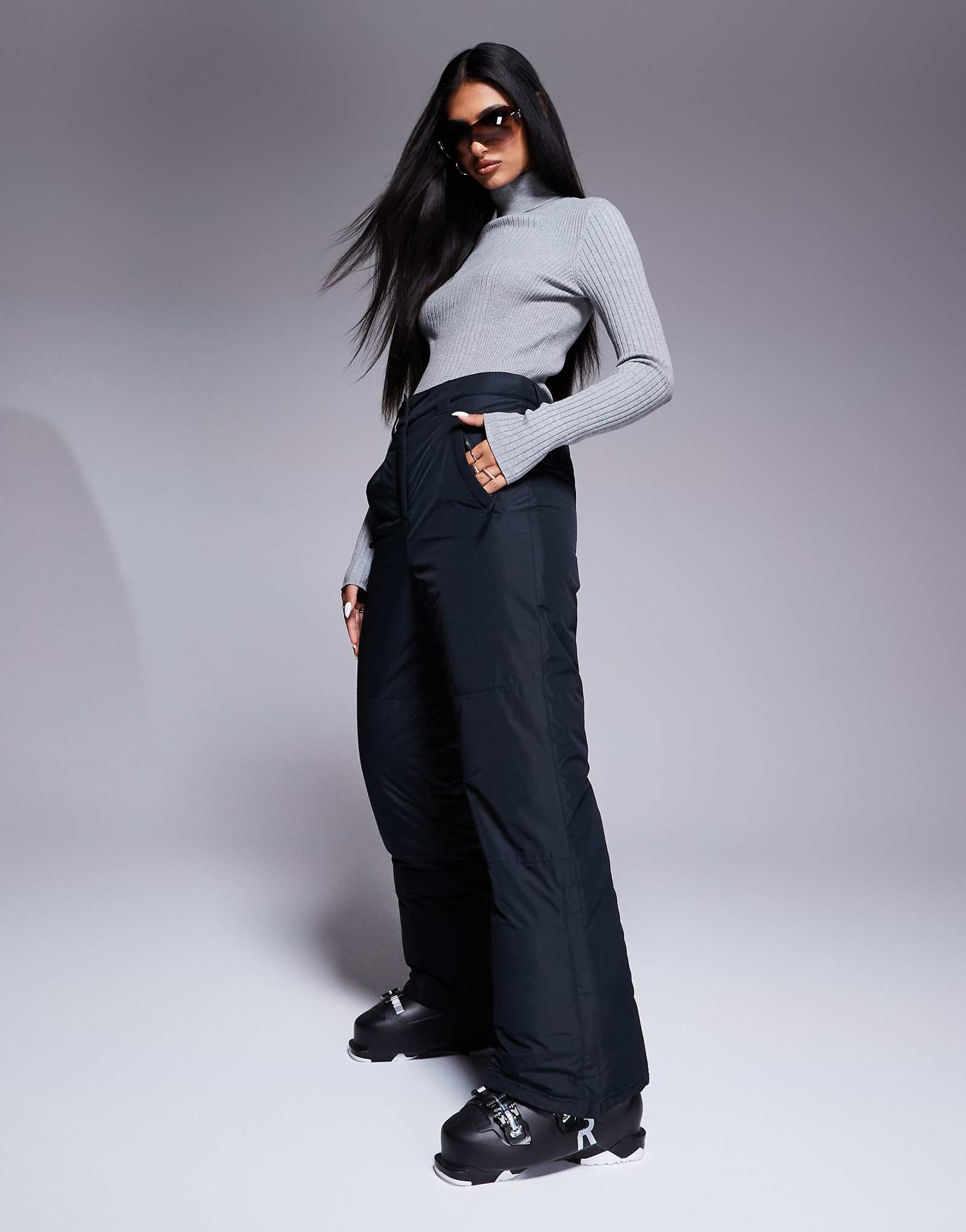 Лыжные брюки ASOS 4505 с прямыми штанинами водоотталкивающие черного цвета 19490₽