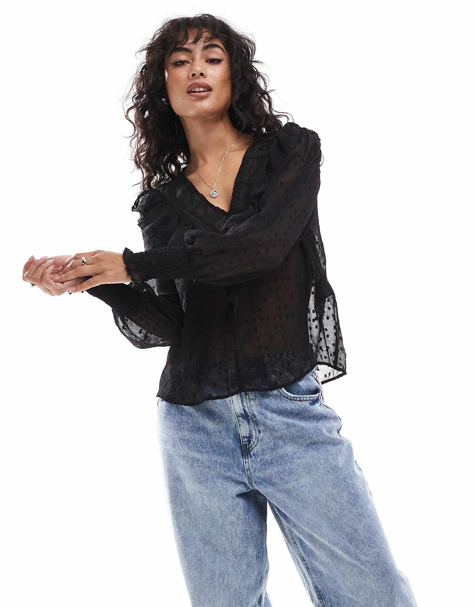 ЕДИНСТВЕННАЯ прозрачная текстурированная блузка с v-образным вырезом черного цвета 9590₽