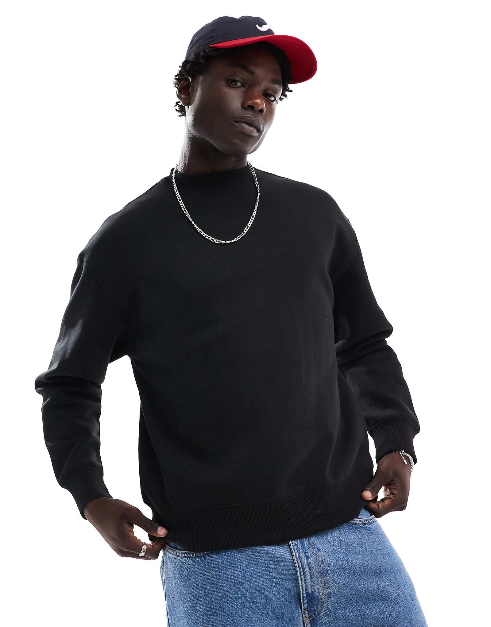 Толстовка Pull-Bear черного цвета 5690₽