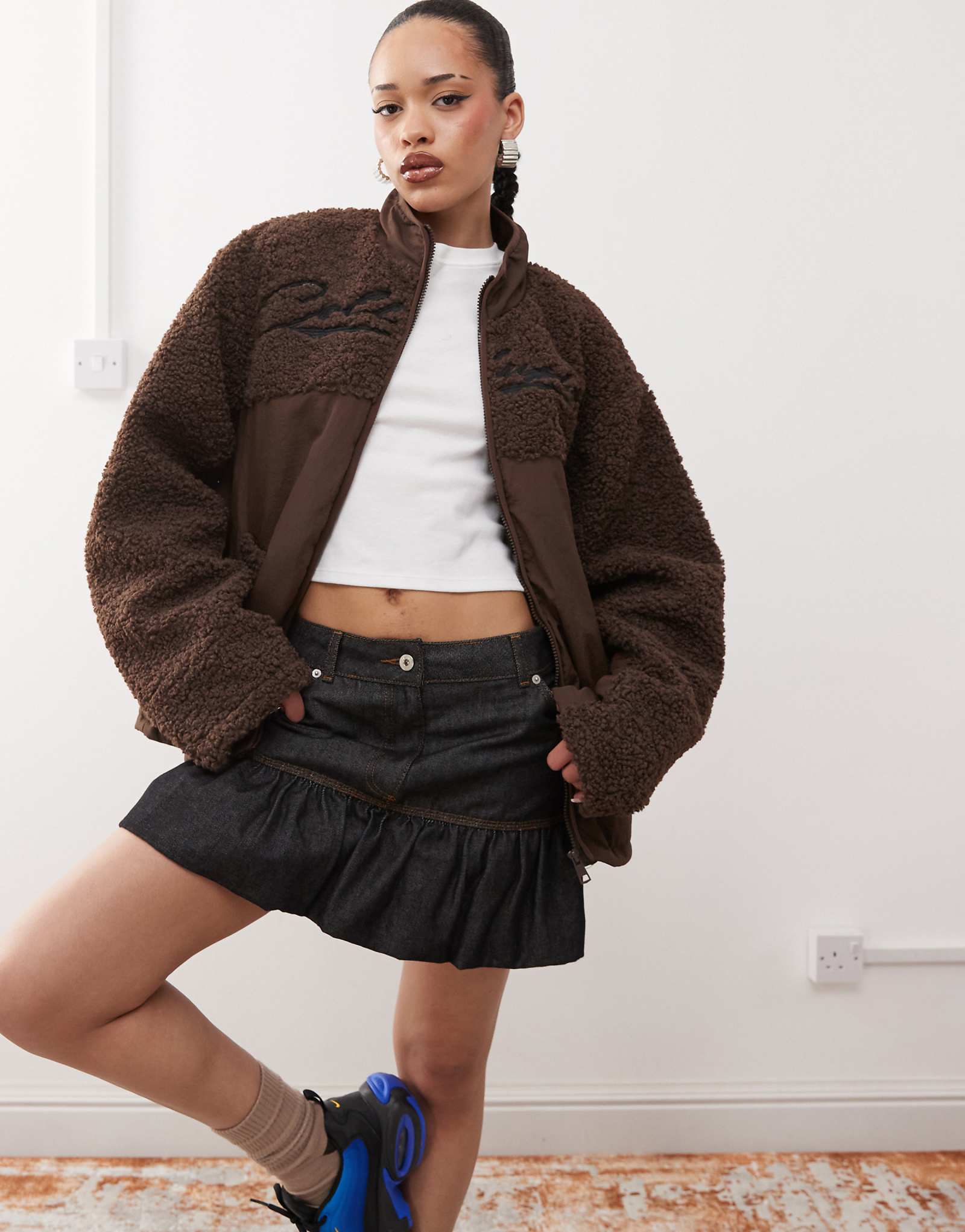 СГОВОР борга и нейлоновой куртки коричневого цвета 7390₽