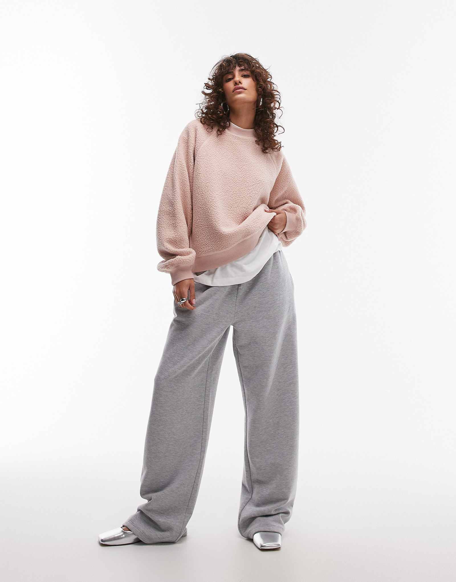 Толстовка Topshop borg розового цвета 5590₽