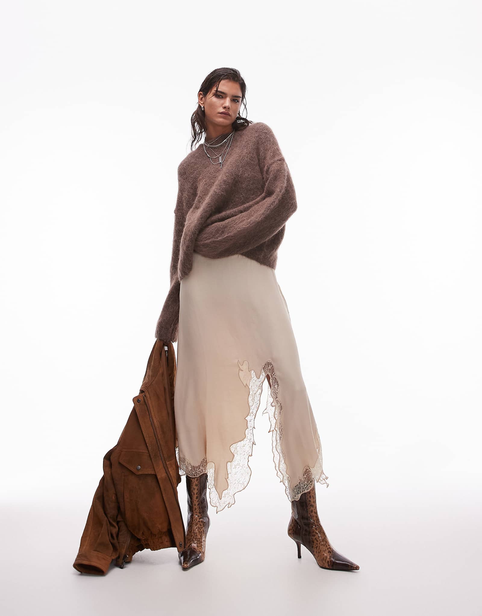 Вязаный свитер премиум-класса Topshop с круглым вырезом и непринужденной посадкой шоколадного цвета 25890₽