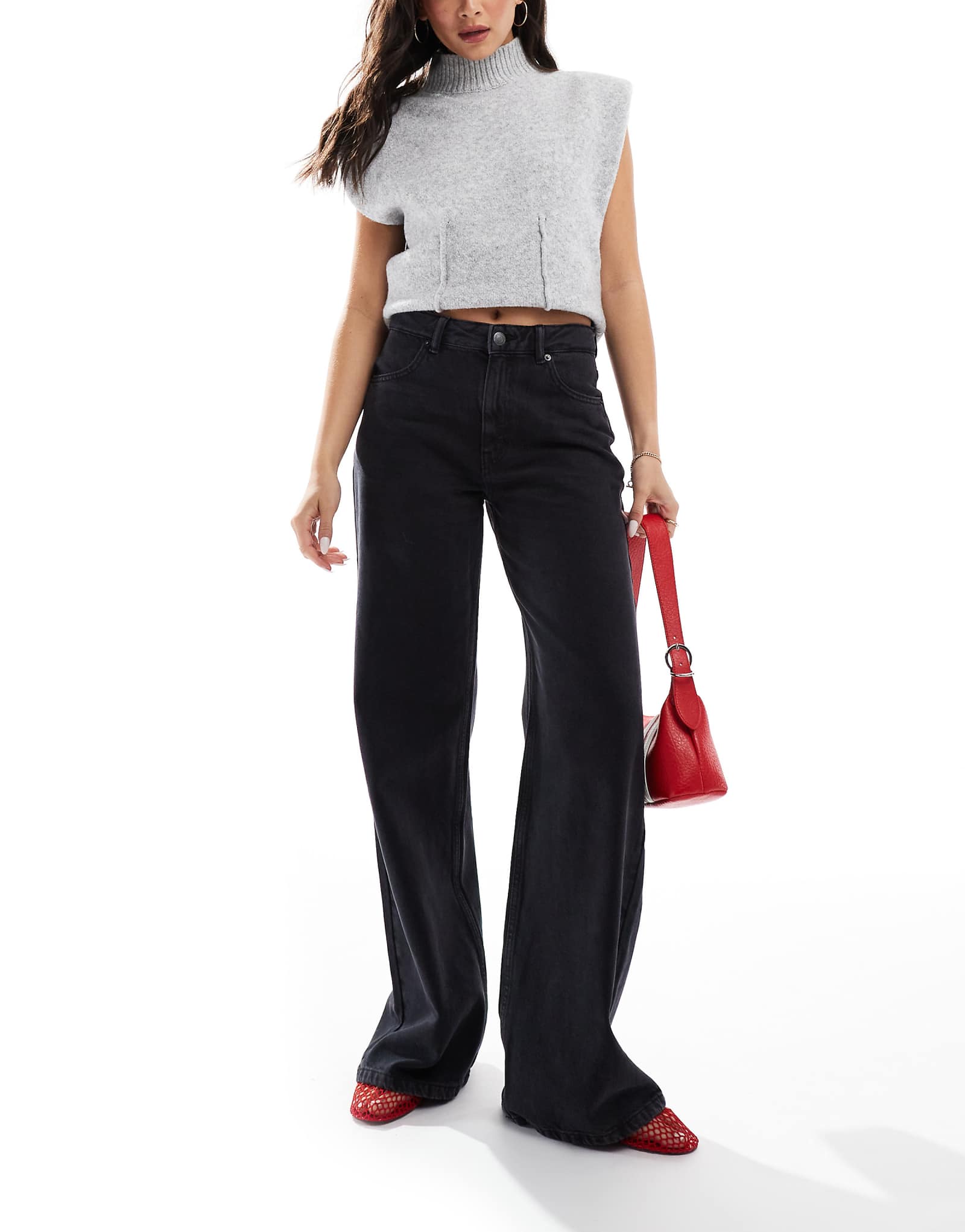 Широкие джинсы Pull-Bear с высокой посадкой серого цвета 9790₽