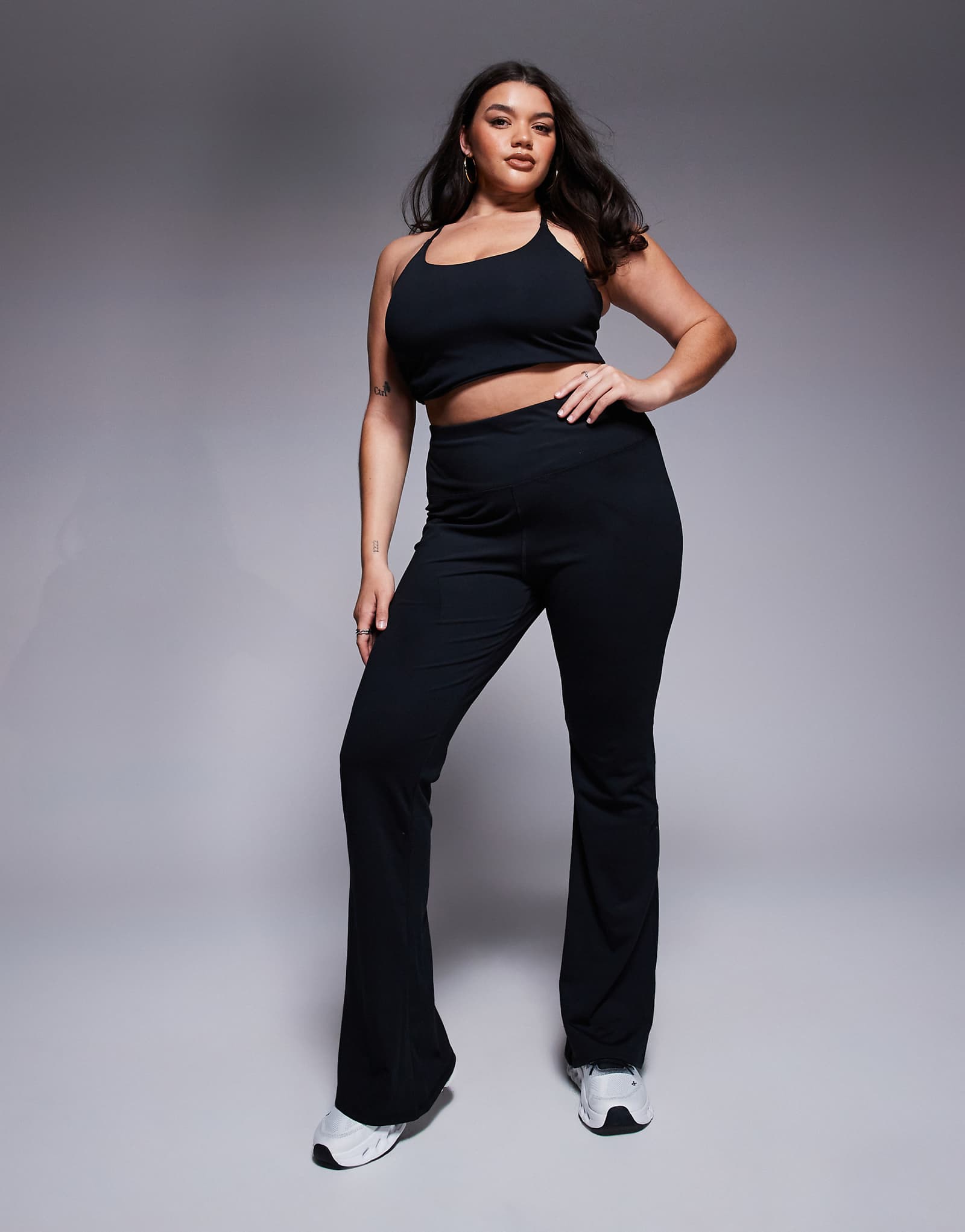 ASOS 4505 Черные леггинсы для йоги Curve Icon slim kick soft touch 7090₽