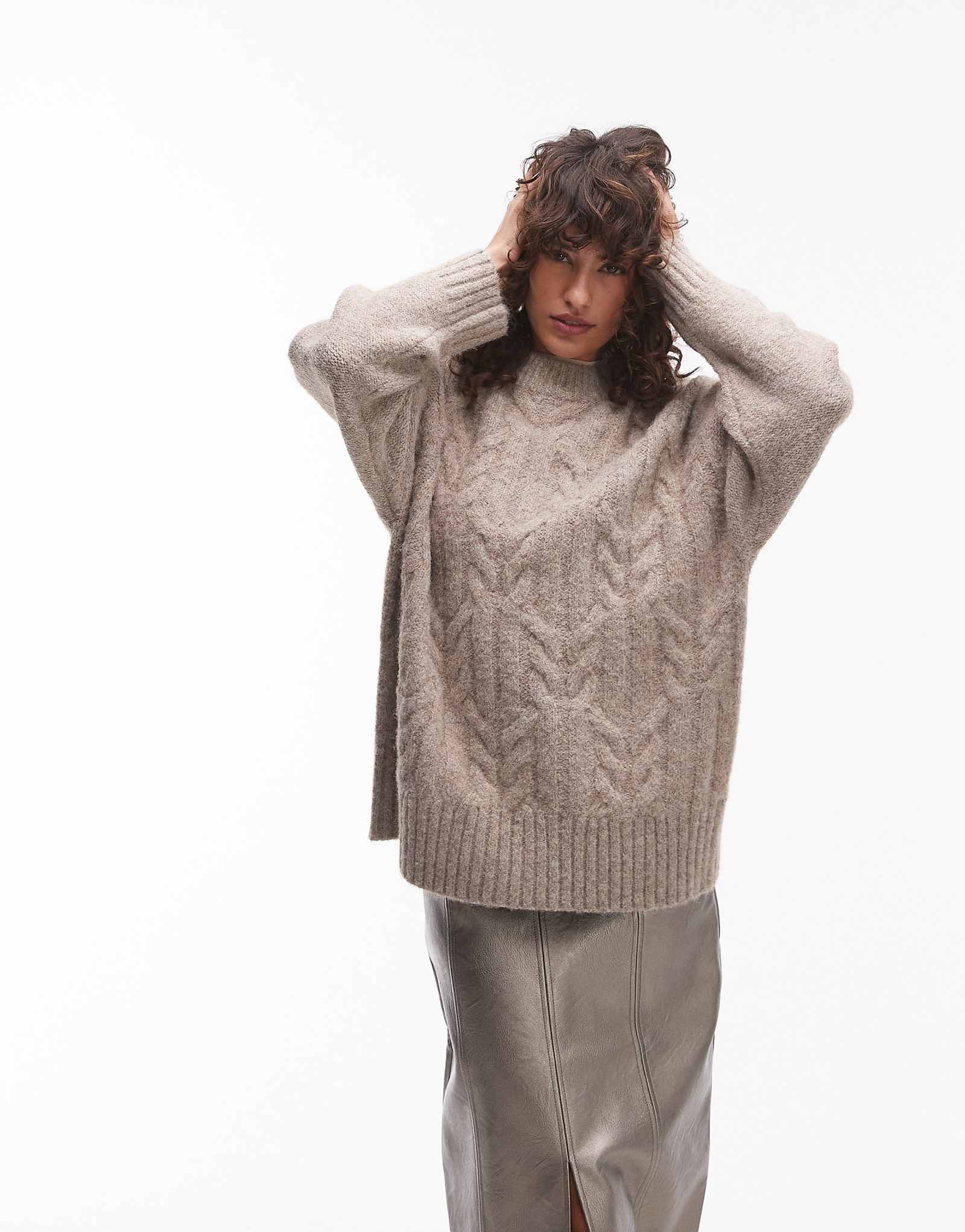 Вязаный пушистый свитер большого размера Topshop из овса 11290₽