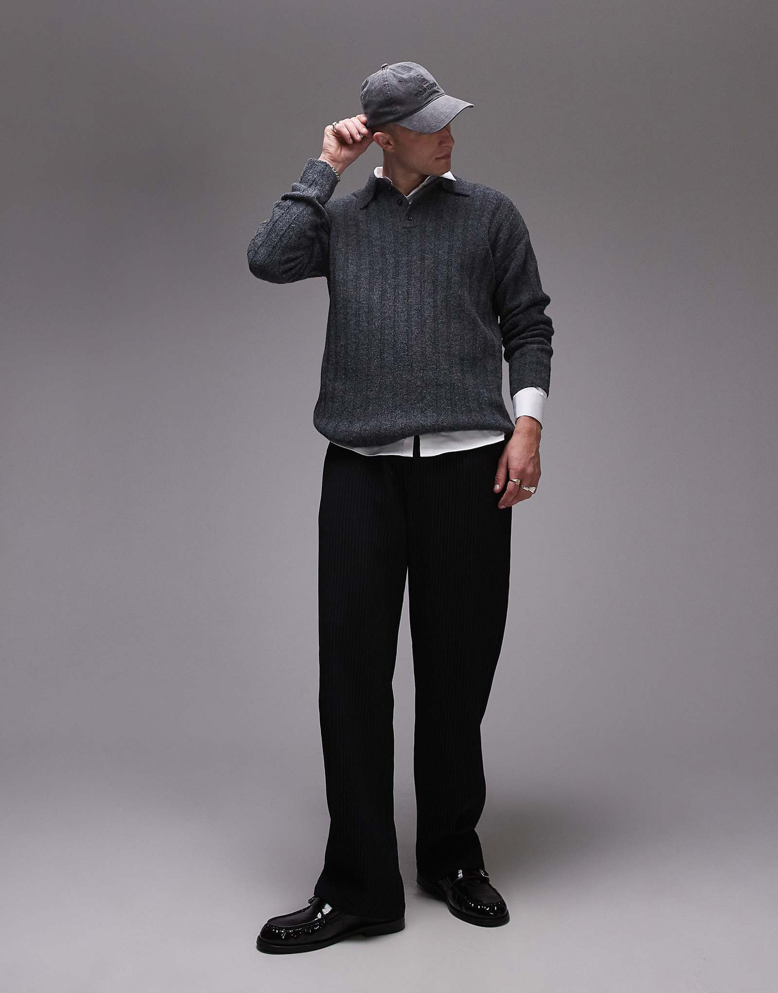 Свитер-поло свободного кроя Topman в рубчик цвета древесного угля 4290₽