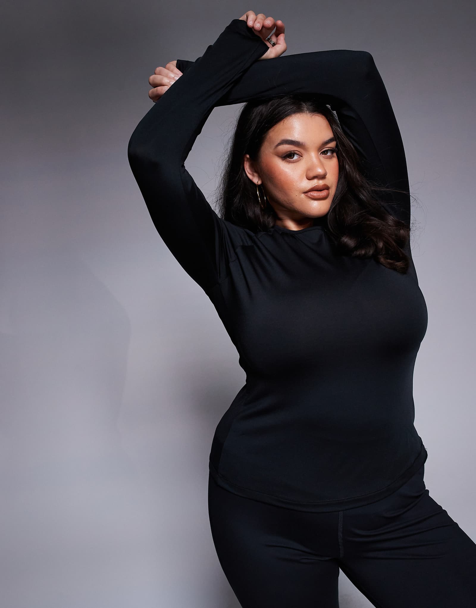 ASOS 4505 Curve Icon приталенный топ с длинным рукавом active черного цвета 6090₽