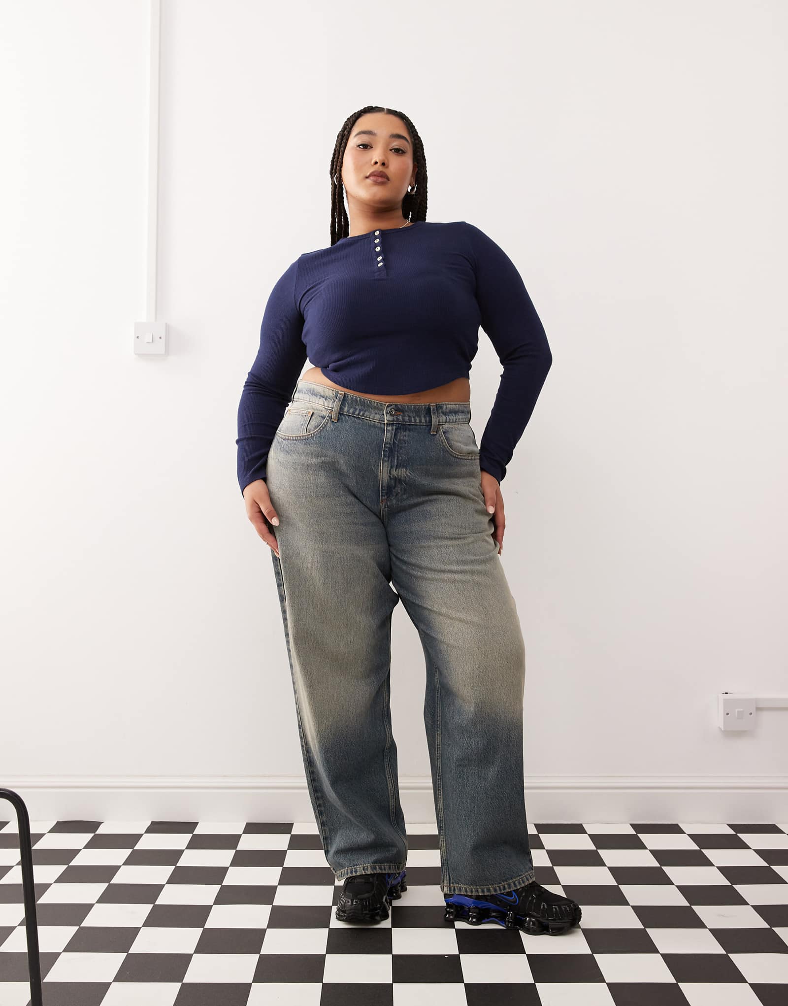 Джинсы COLLUSION X001 Plus antifit синего цвета с эффектом выстиранности 5790₽