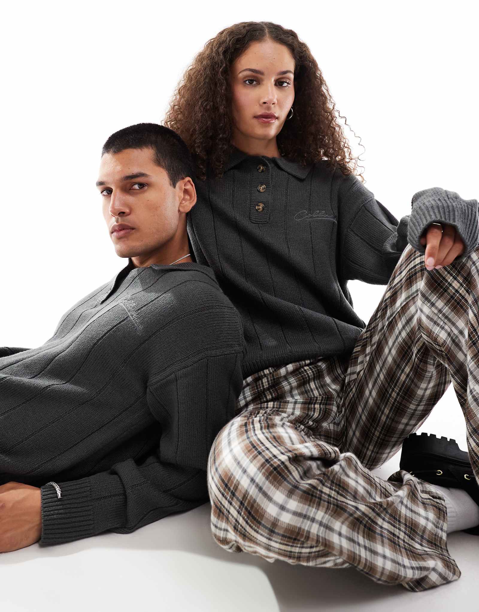 Вязаный свитер унисекс COLLUSION с воротником серого цвета 4390₽