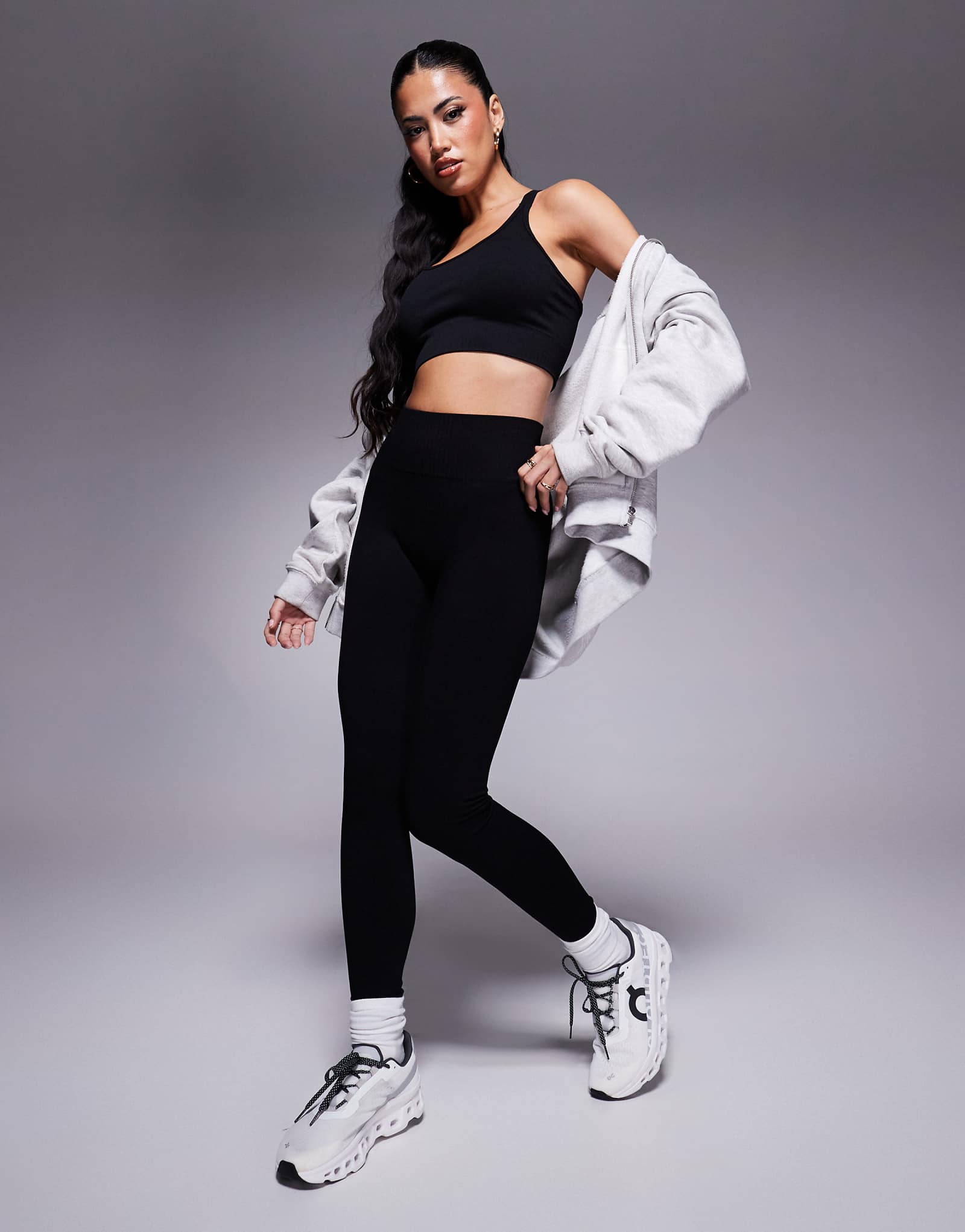 ASOS 4505 бесшовные спортивные леггинсы с высокой талией черного цвета 4390₽