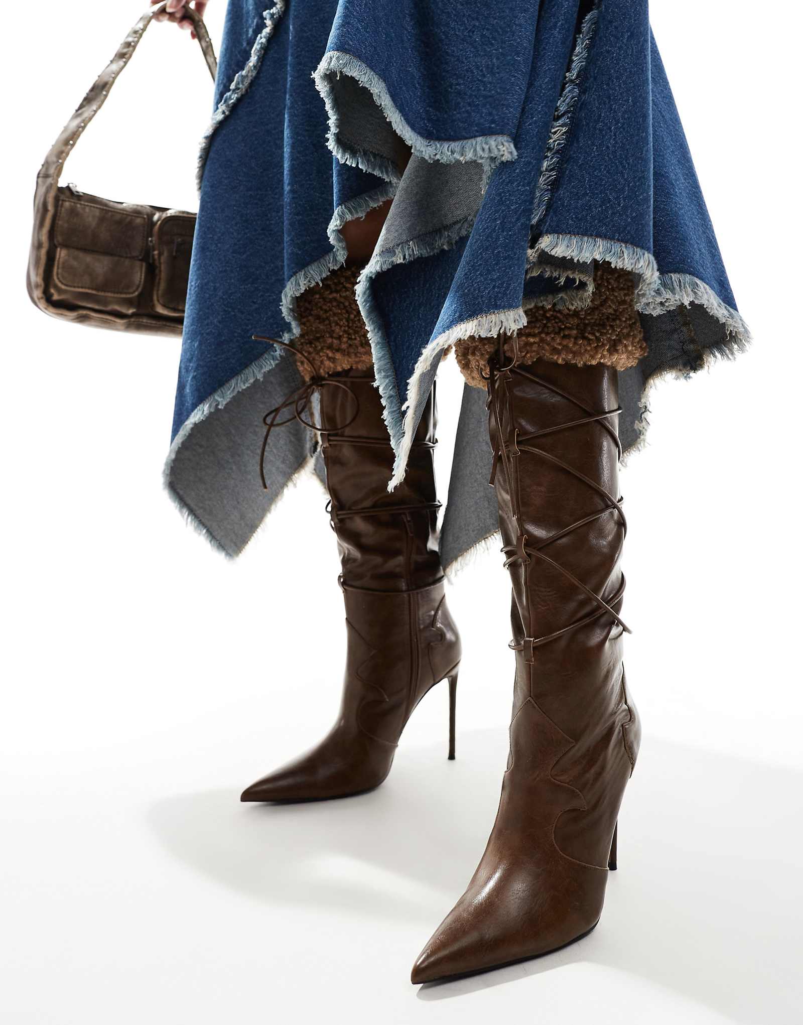 Коричневые остроносые сапоги до колена с меховой отделкой Public Desire Crusader 12590₽