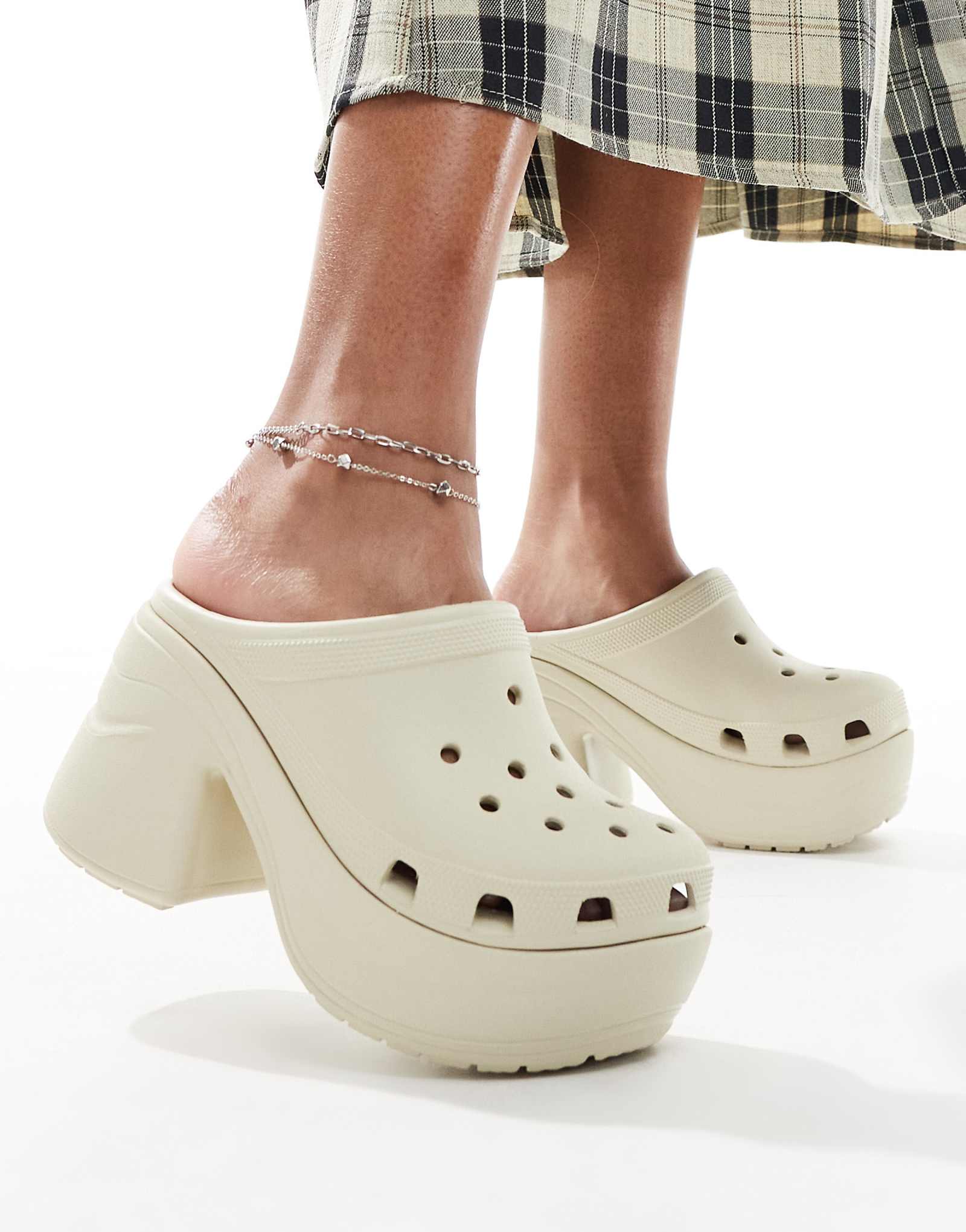 Мужские сабо Crocs Siren из кости 4590₽