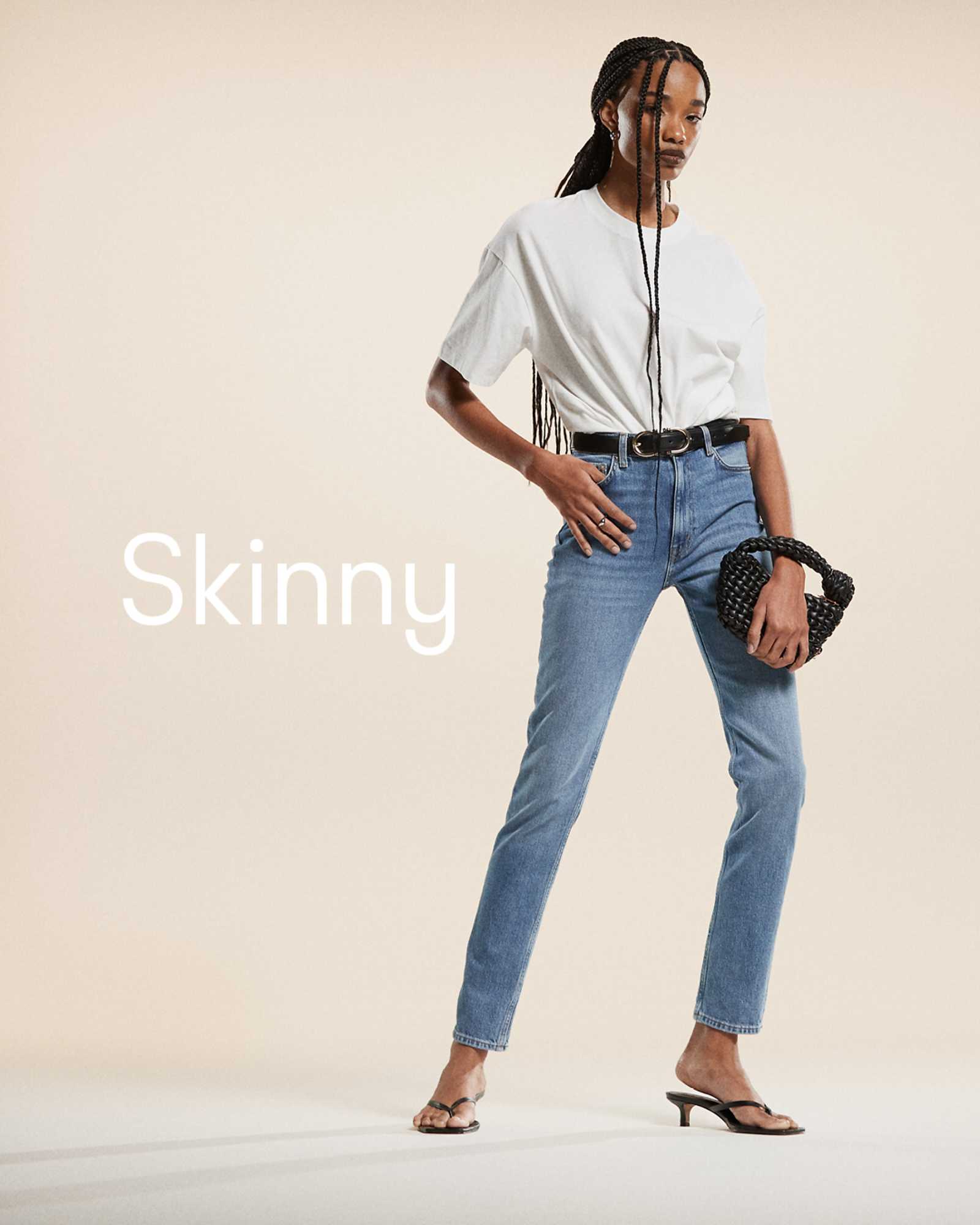 Стрейчевые джинсы-скинни ARKET Azalea с высокой посадкой темно-синего цвета 6990₽