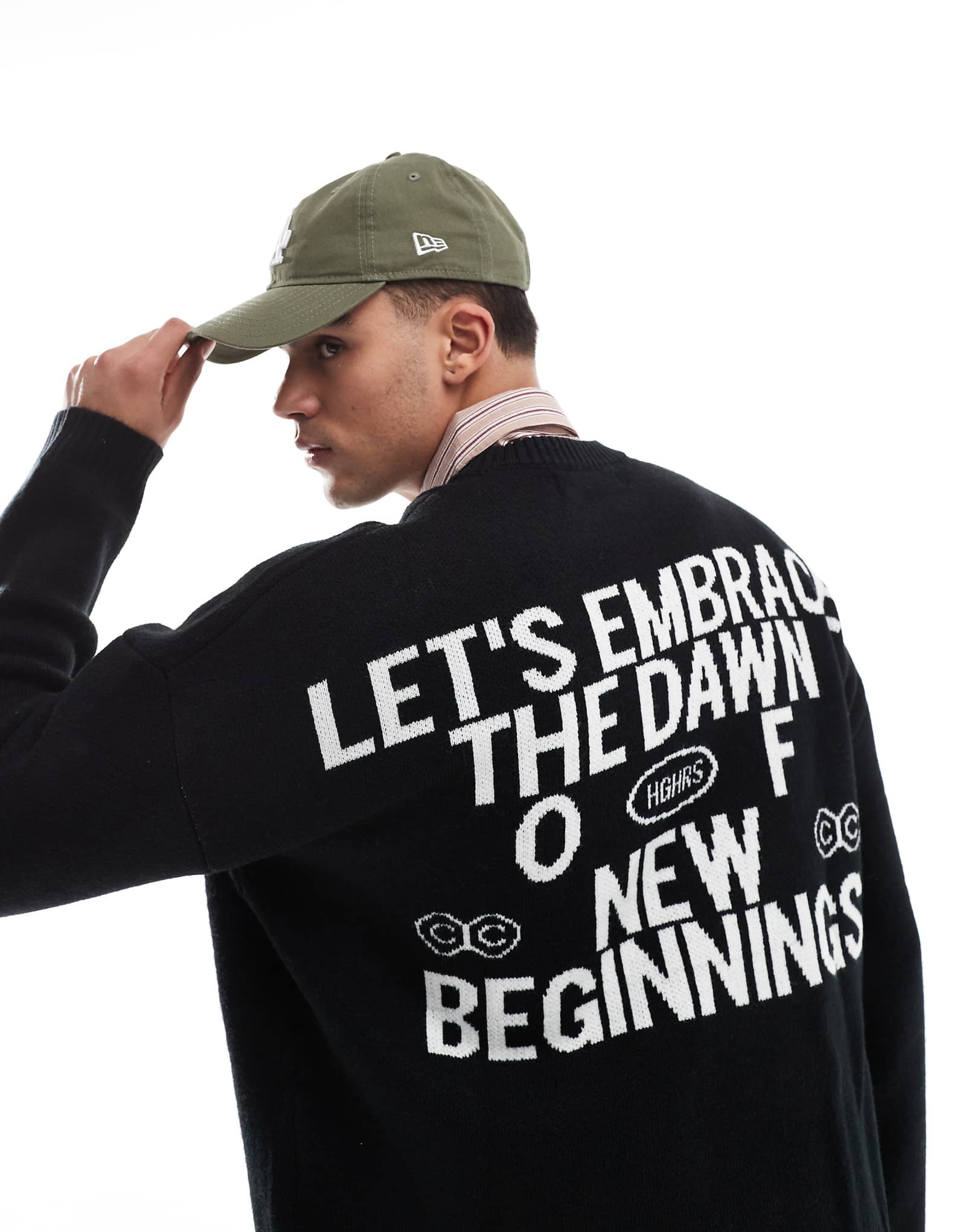 Вязаный свитер Bershka с графическим рисунком черного цвета 6290₽