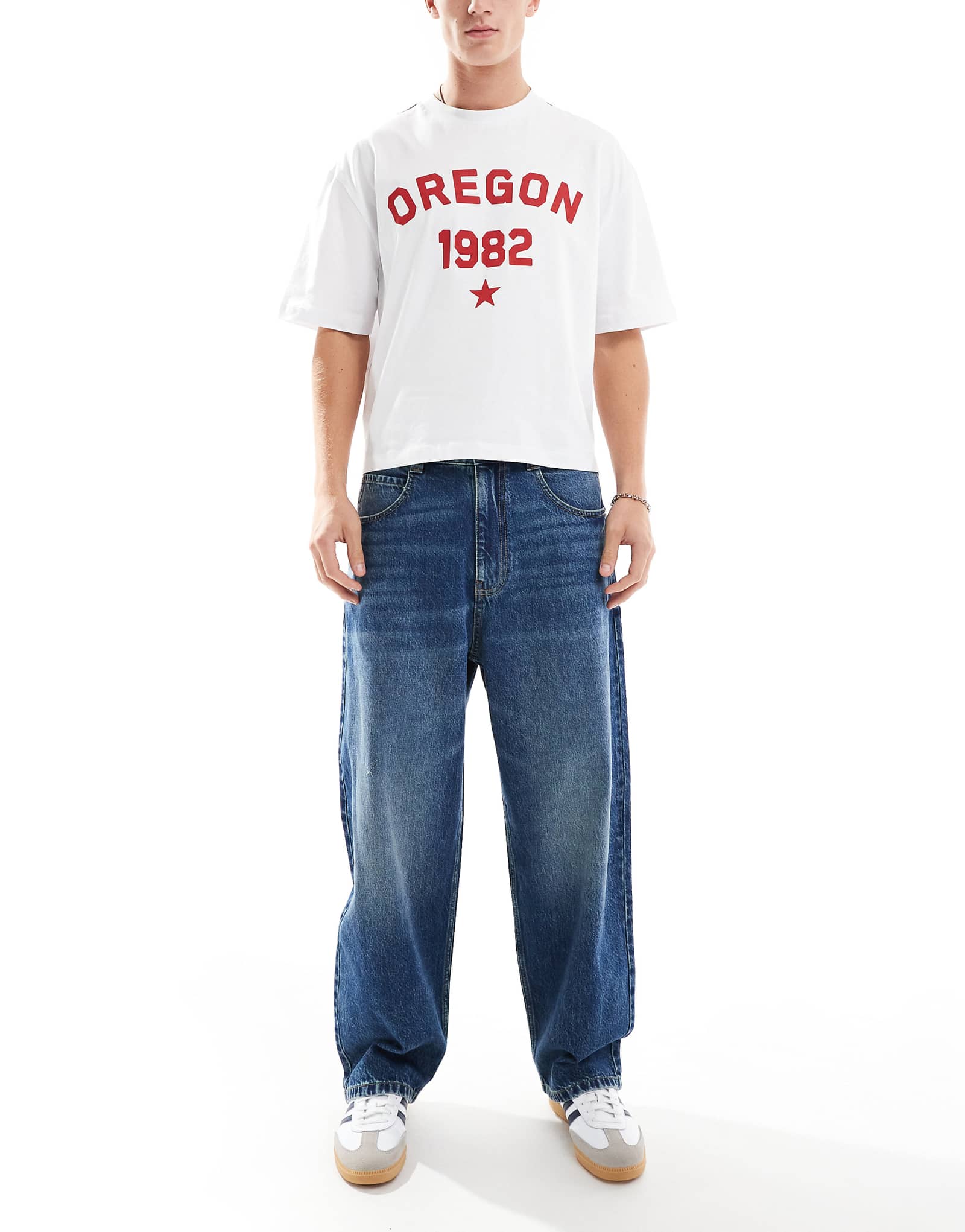 Синие джинсы скинни с поясом Pull-Bear STWD 6290₽