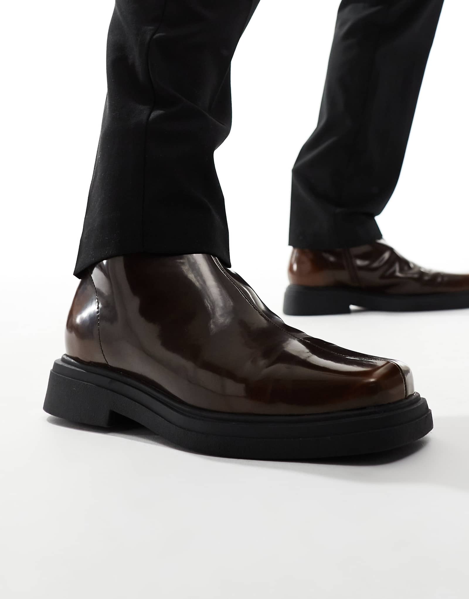 ДИЗАЙНЕРСКИЕ ботинки Челси ASOS коричневого цвета с квадратным носком 6590₽