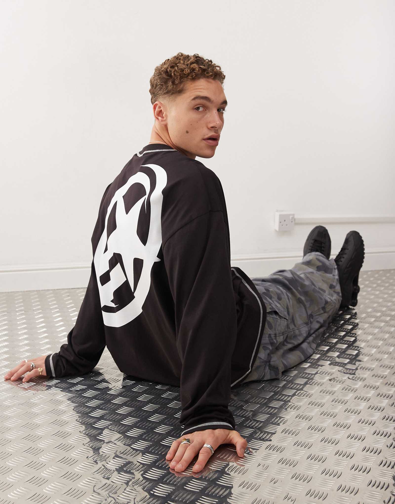 Футболка с принтом COLLUSION с длинным рукавом черного цвета 5790₽