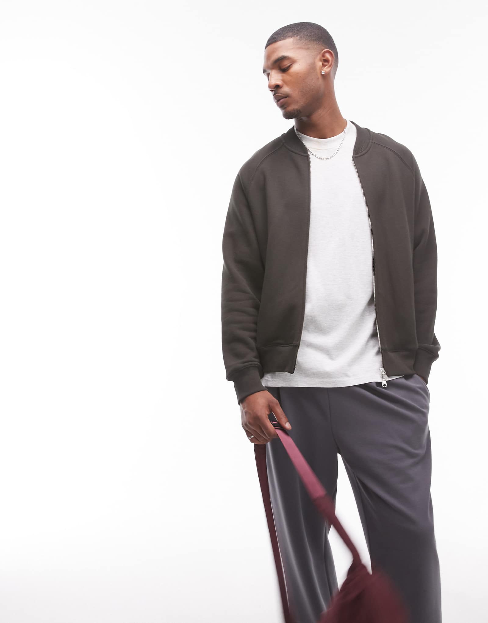 Темно-зеленый кардиган с застежкой-молнией спереди из трикотажа ARKET jersey 19190₽