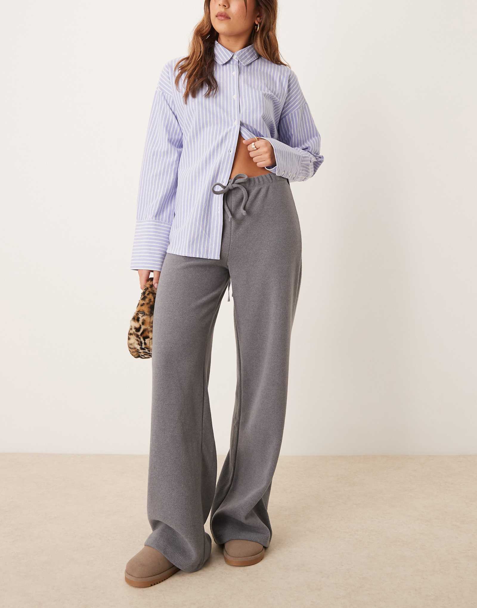 Дизайнерские супермягкие широкие брюки ASOS цвета древесного угля - часть комплекта 8190₽