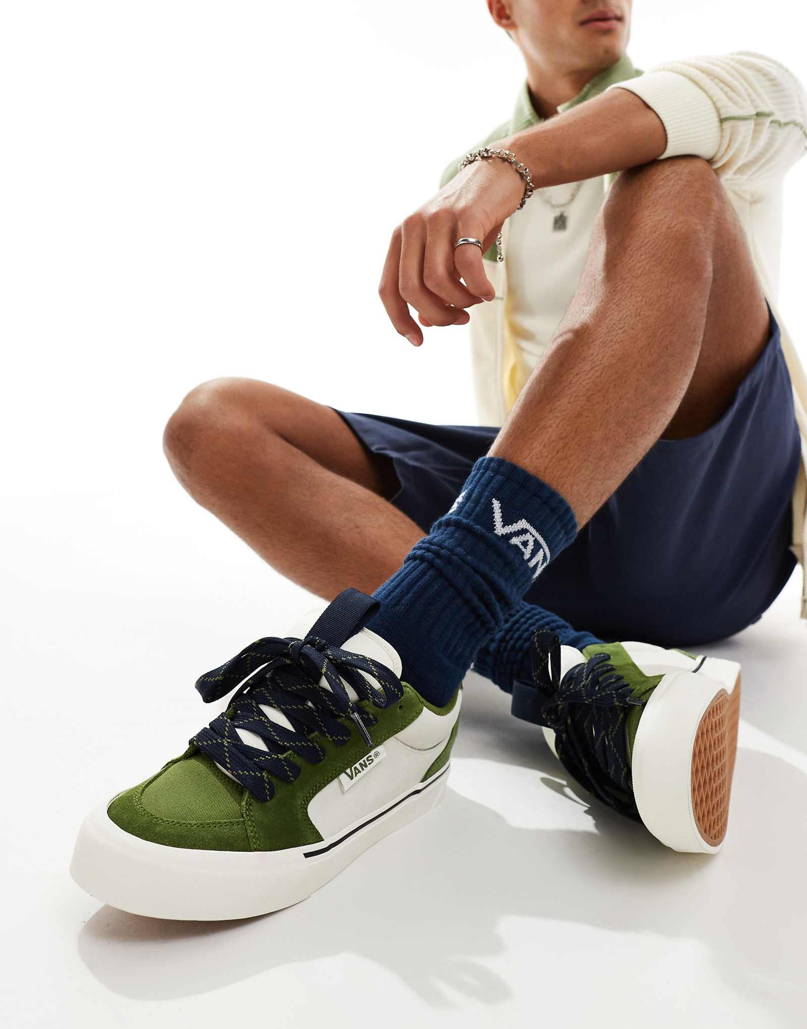 Кроссовки Vans Chukka Push зеленого и кремового цветов 8590₽