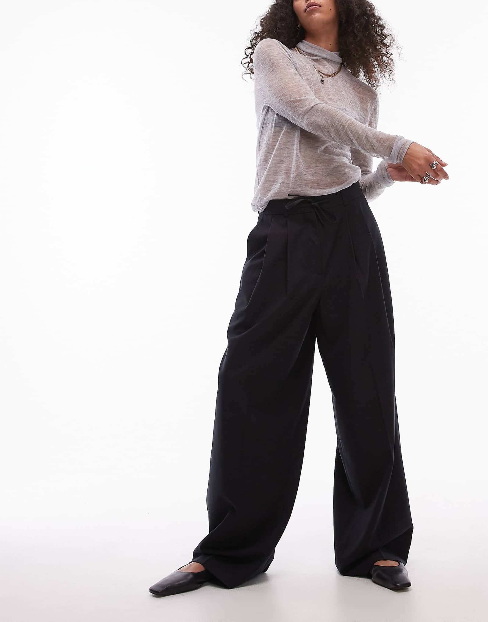 Брюки-баллоны на шнурке Topshop цвета древесного угля - часть комплекта 5790₽