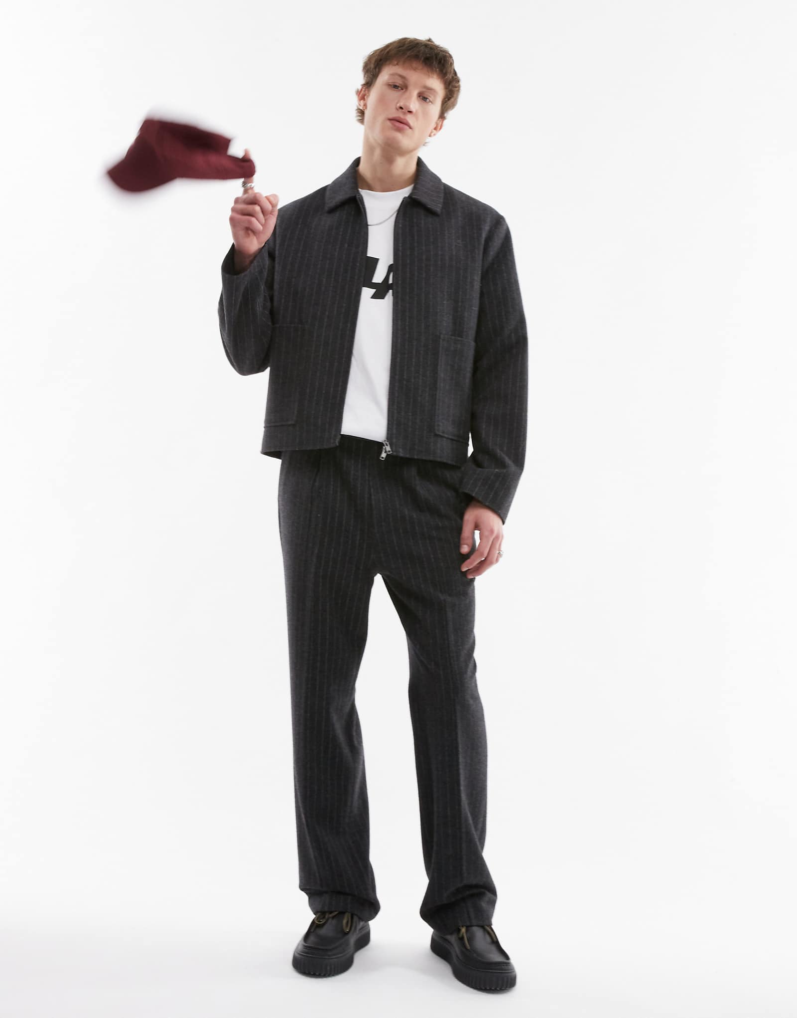 Классические брюки Topman из полушерстяной ткани в тонкую полоску с завышенной талией темно-коричневого цвета 13890₽