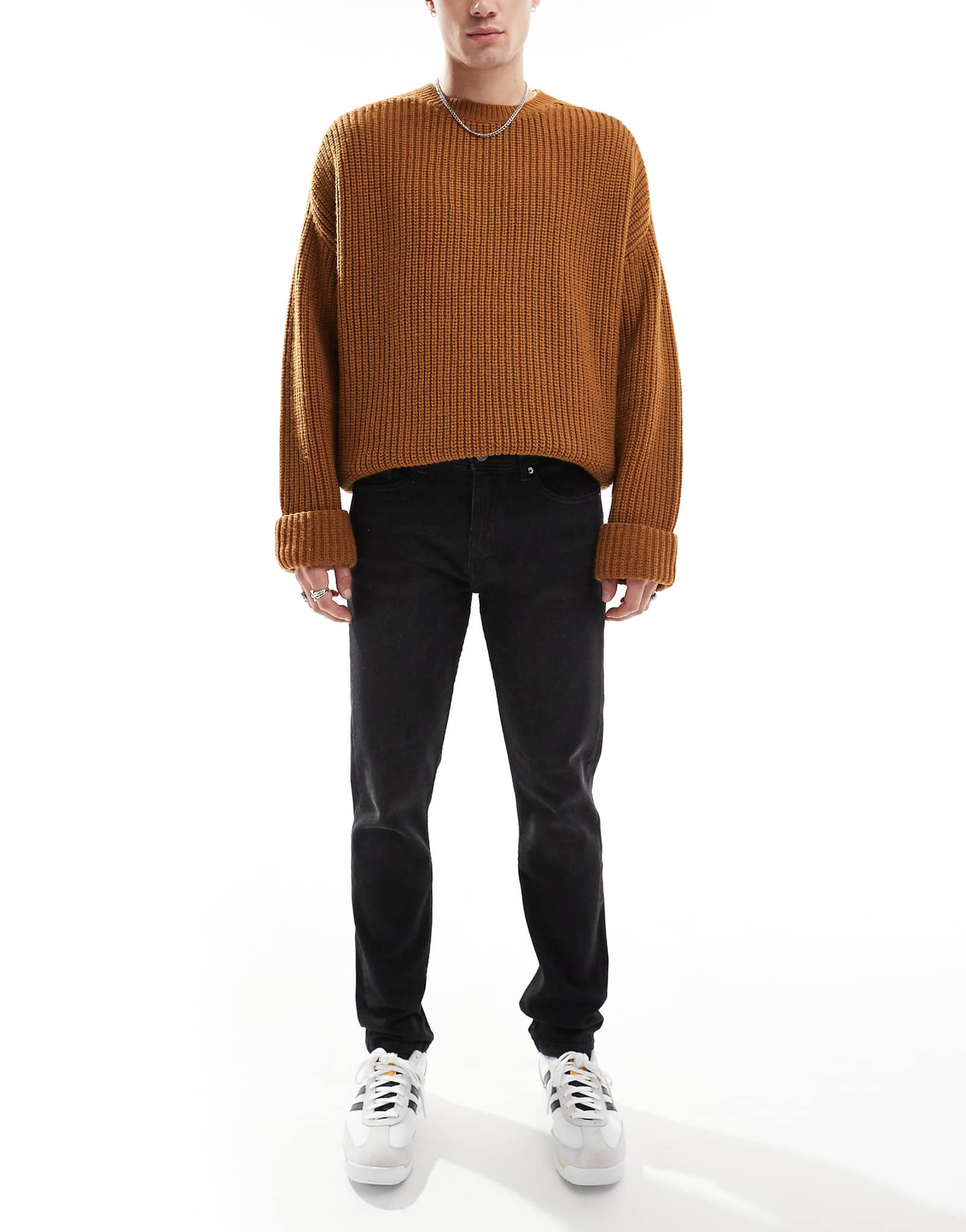 Джинсы DTT stretch slim fit черного цвета, застиранные