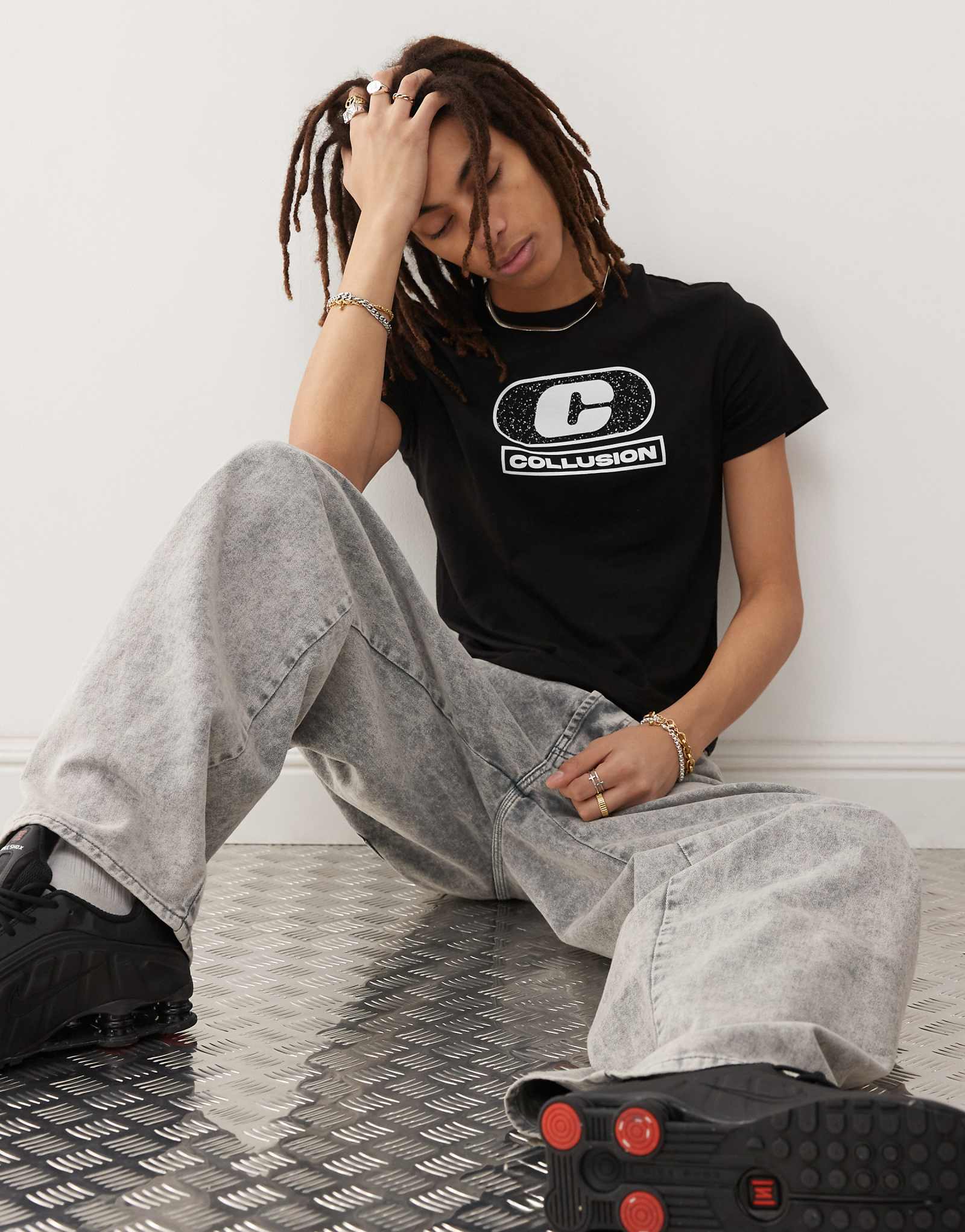 Футболка COLLUSION черного цвета с логотипом
