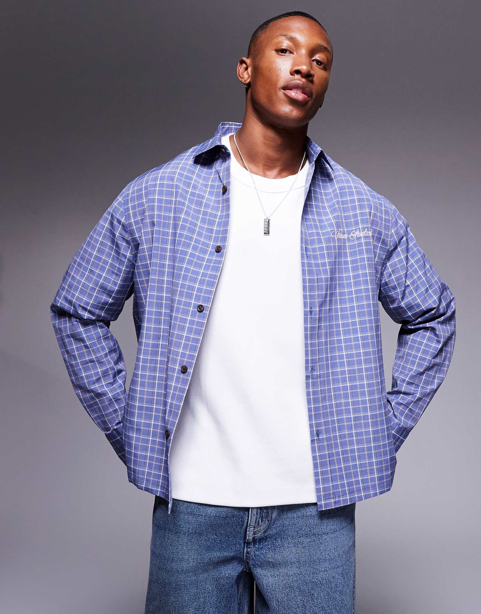 ДИЗАЙНЕРСКАЯ рубашка ASOS в свободную клетку свободного кроя синего цвета с вышивкой на груди 4390₽