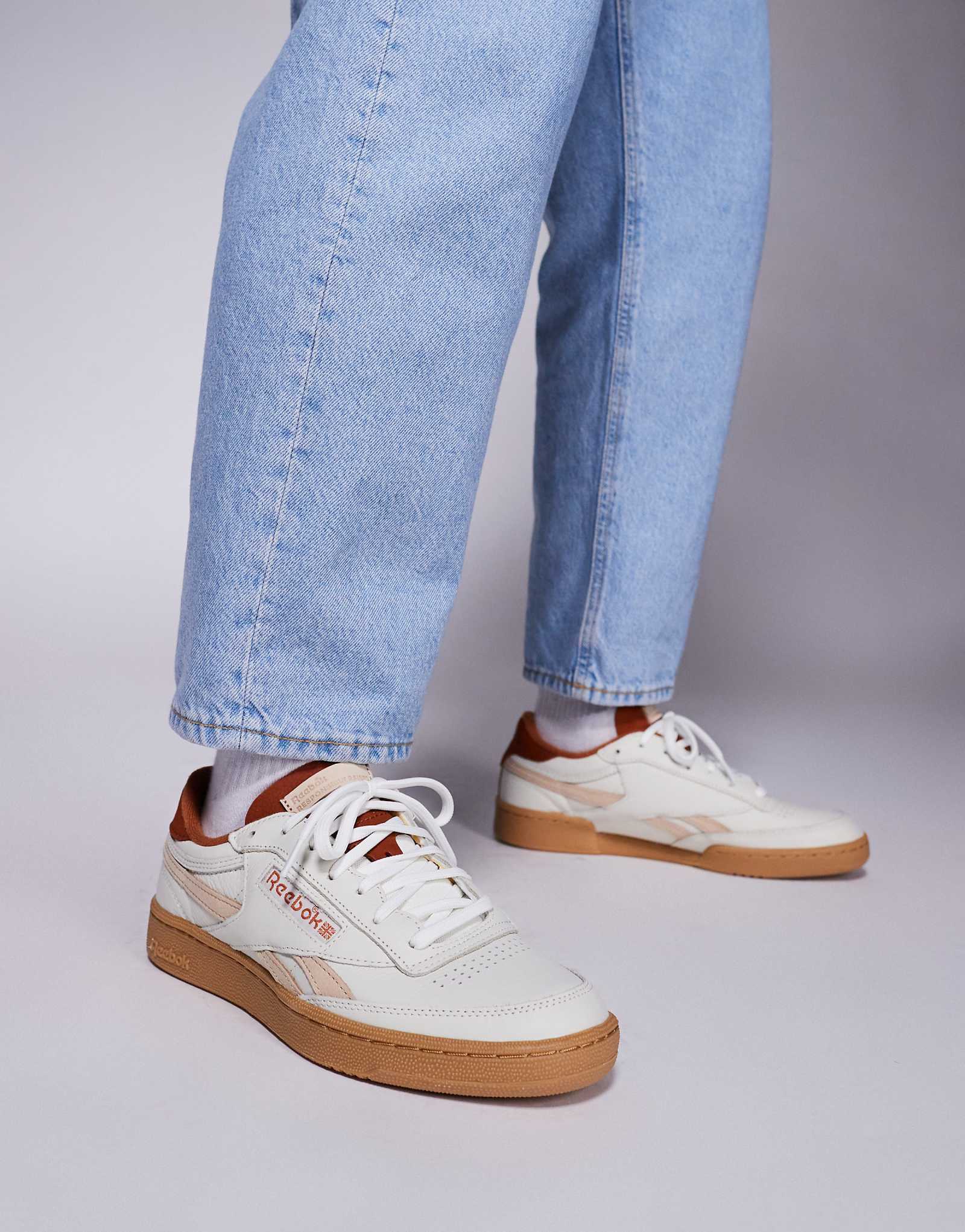 Винтажные кроссовки Reebok club C revenge белого цвета 12290₽