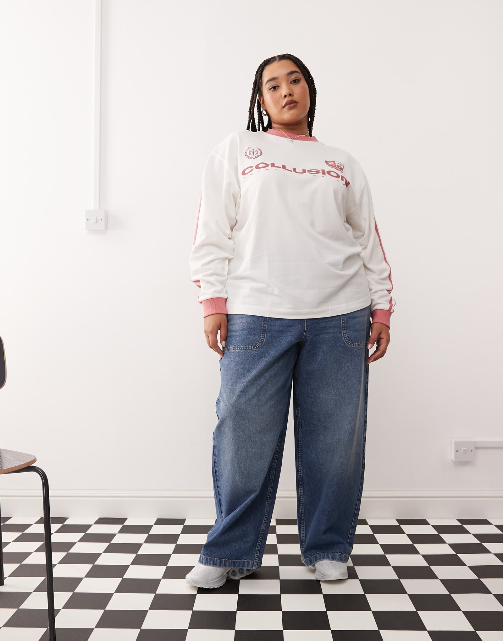 Джинсы COLLUSION Plus синего цвета с эффектом выстиранности 3890₽