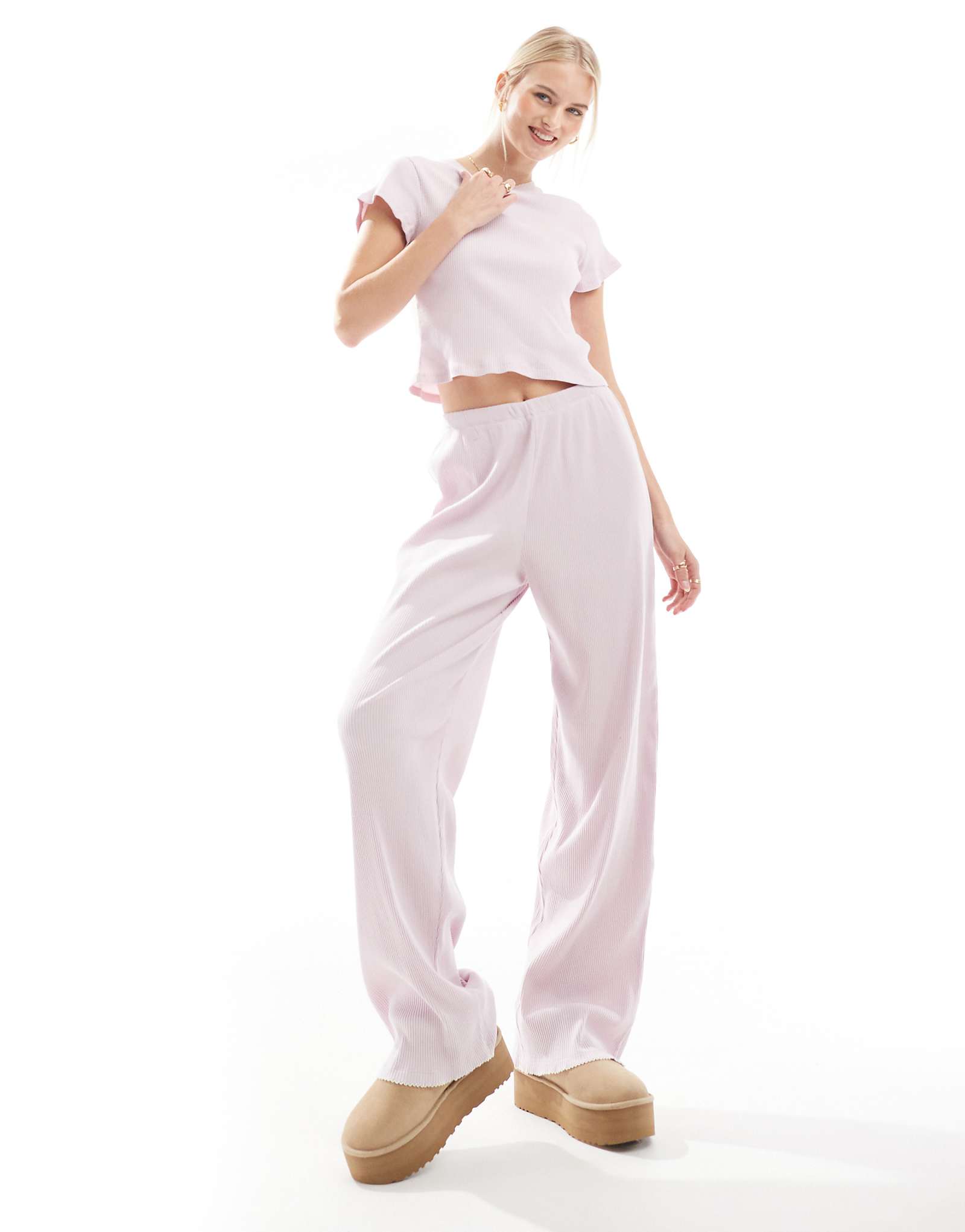 Высокие брюки ASOS DESIGN mix -match в рубчик сиреневого цвета 4290₽