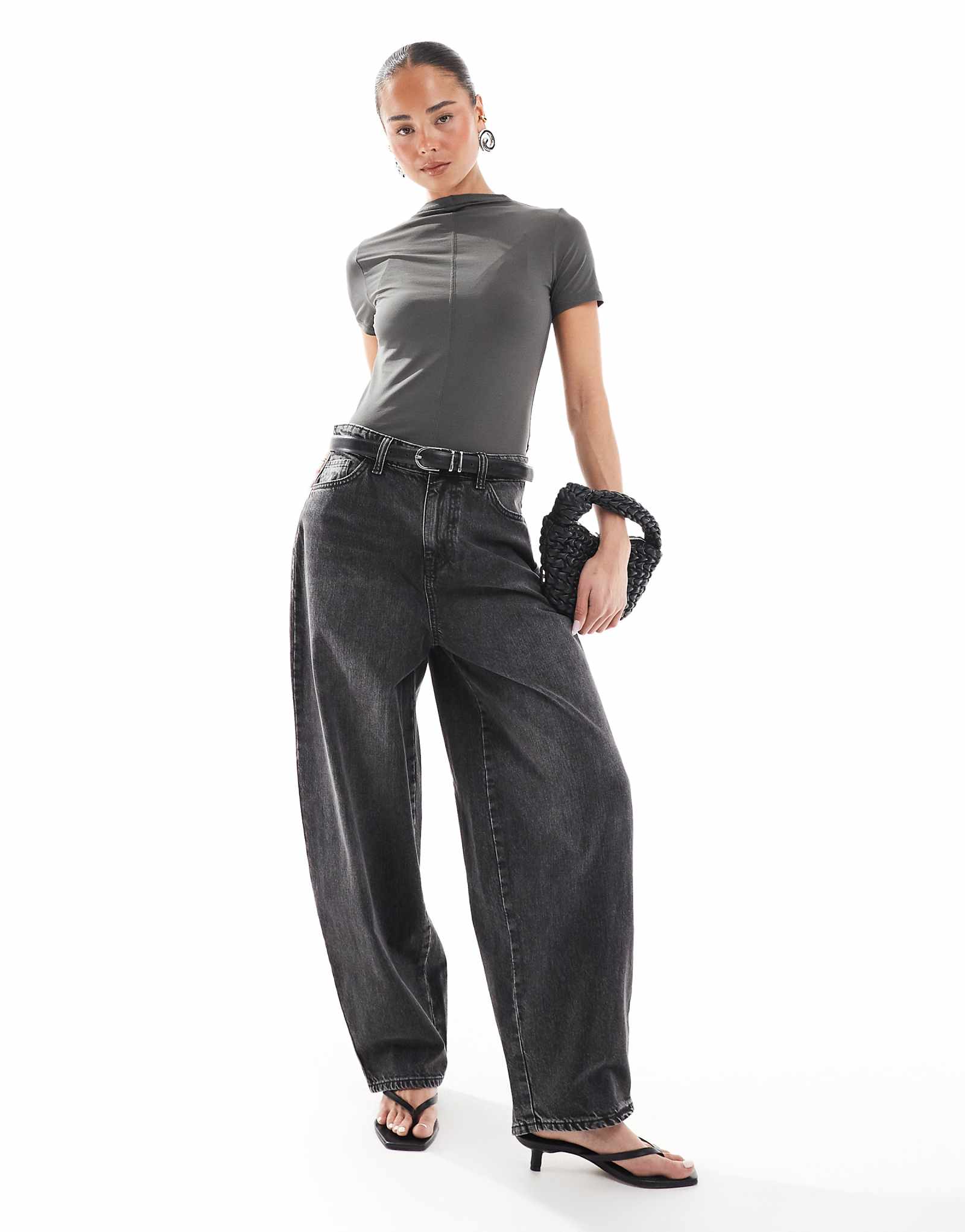 Черные джинсы с широкими штанинами Miss Selfridge в стирке 5490₽